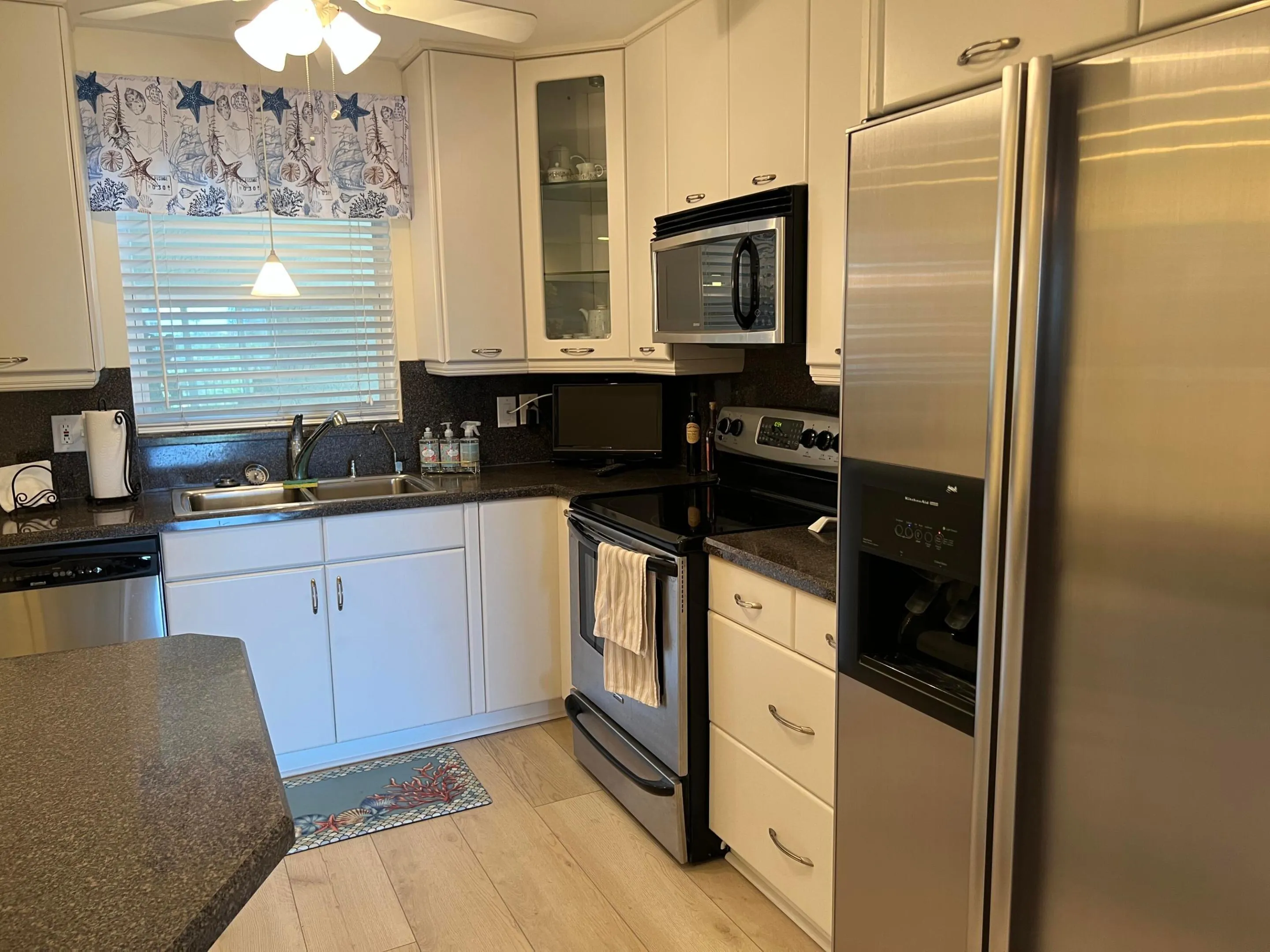 801 LAKE SHORE Drive #515