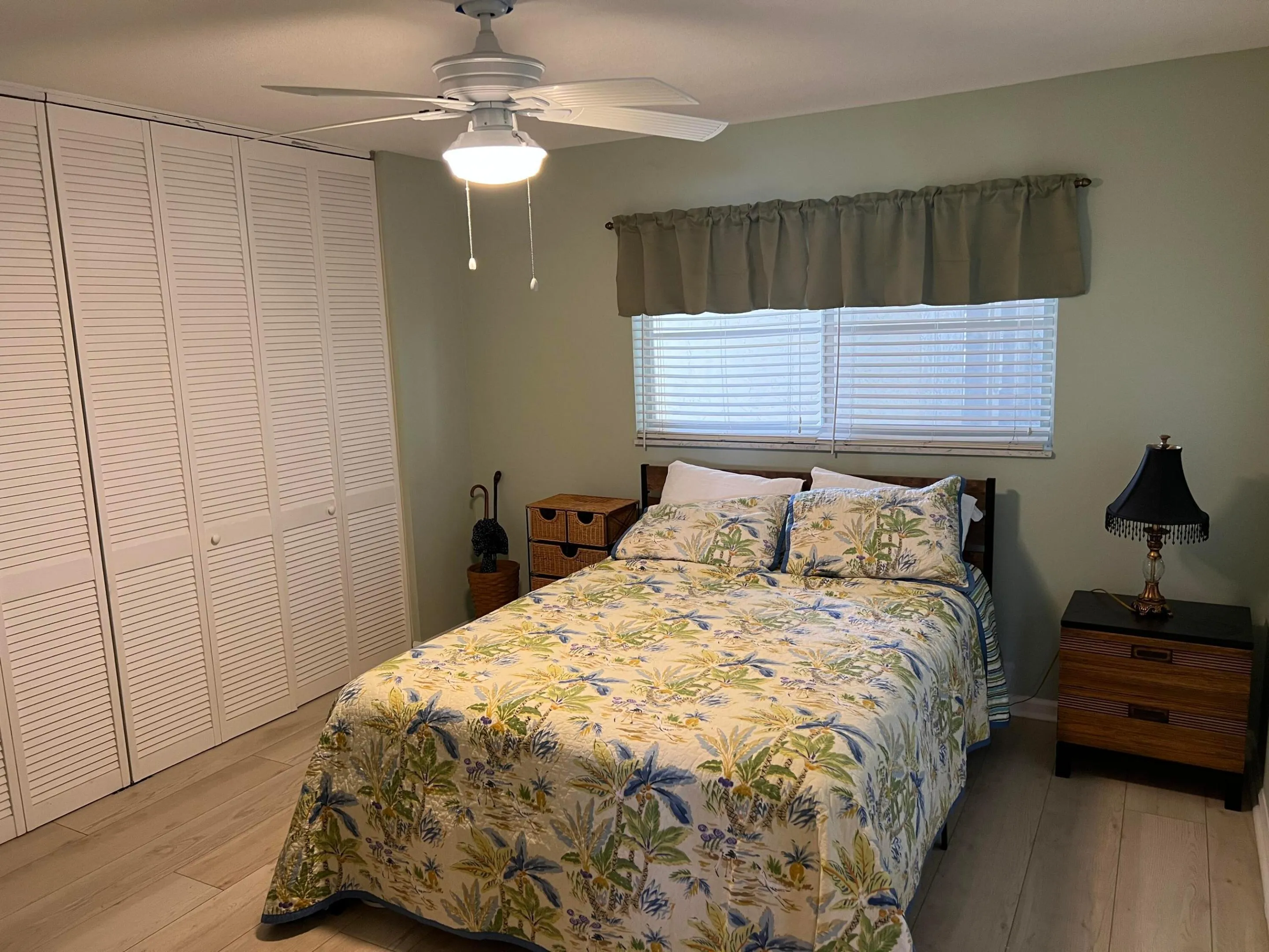801 LAKE SHORE Drive #515