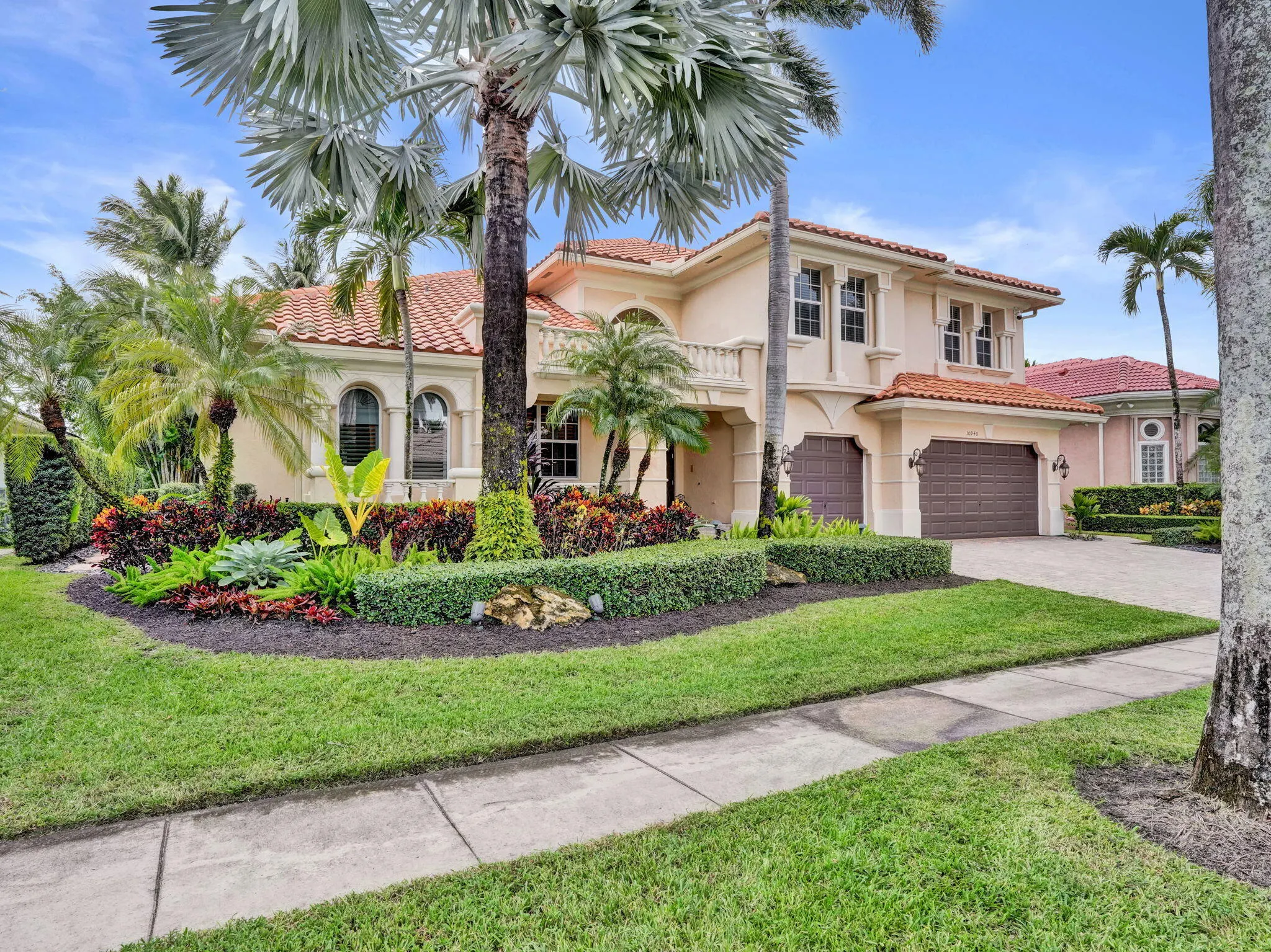 10940 HAWKS VISTA Street