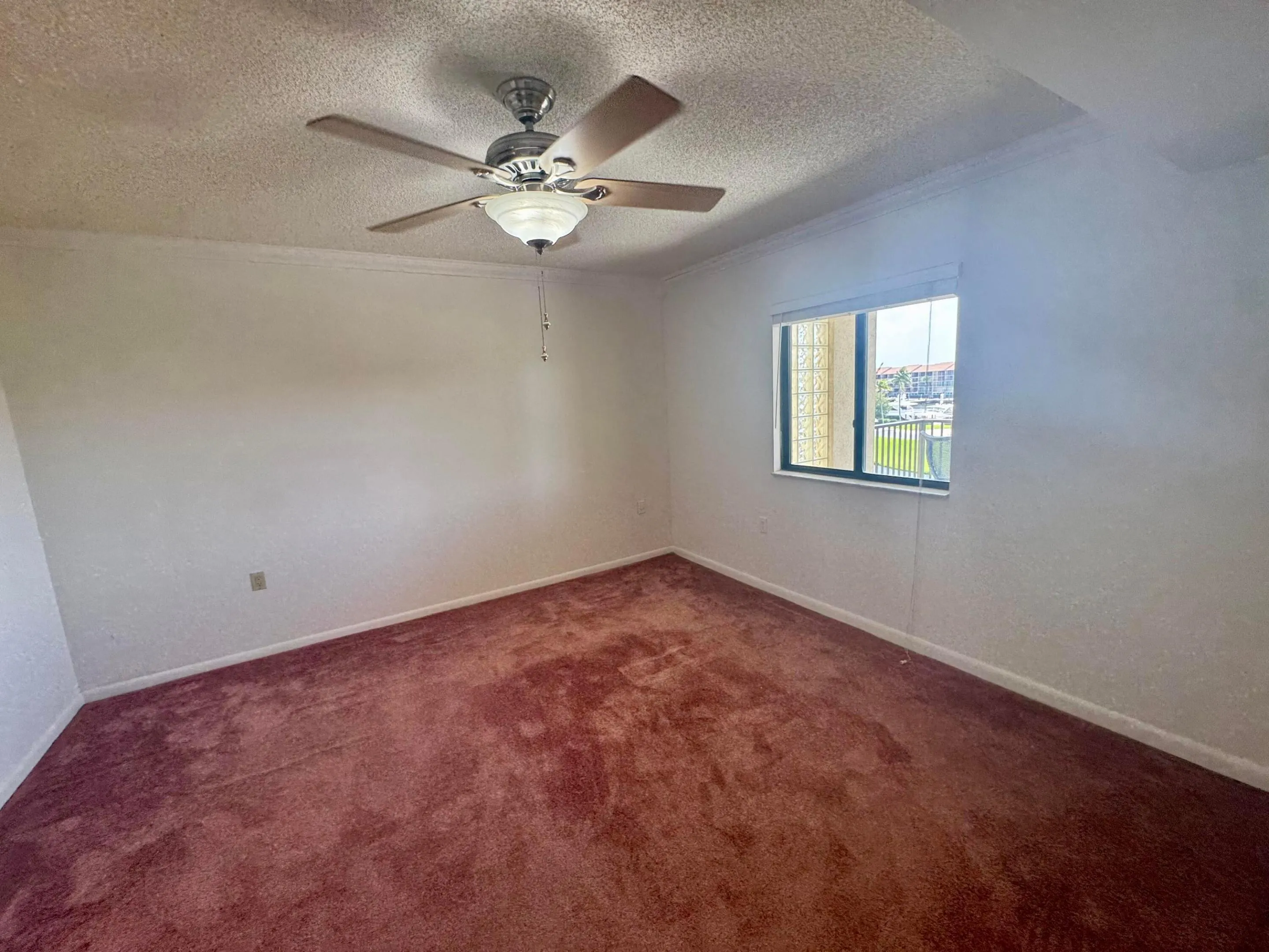 601 SEAFARER Circle #405