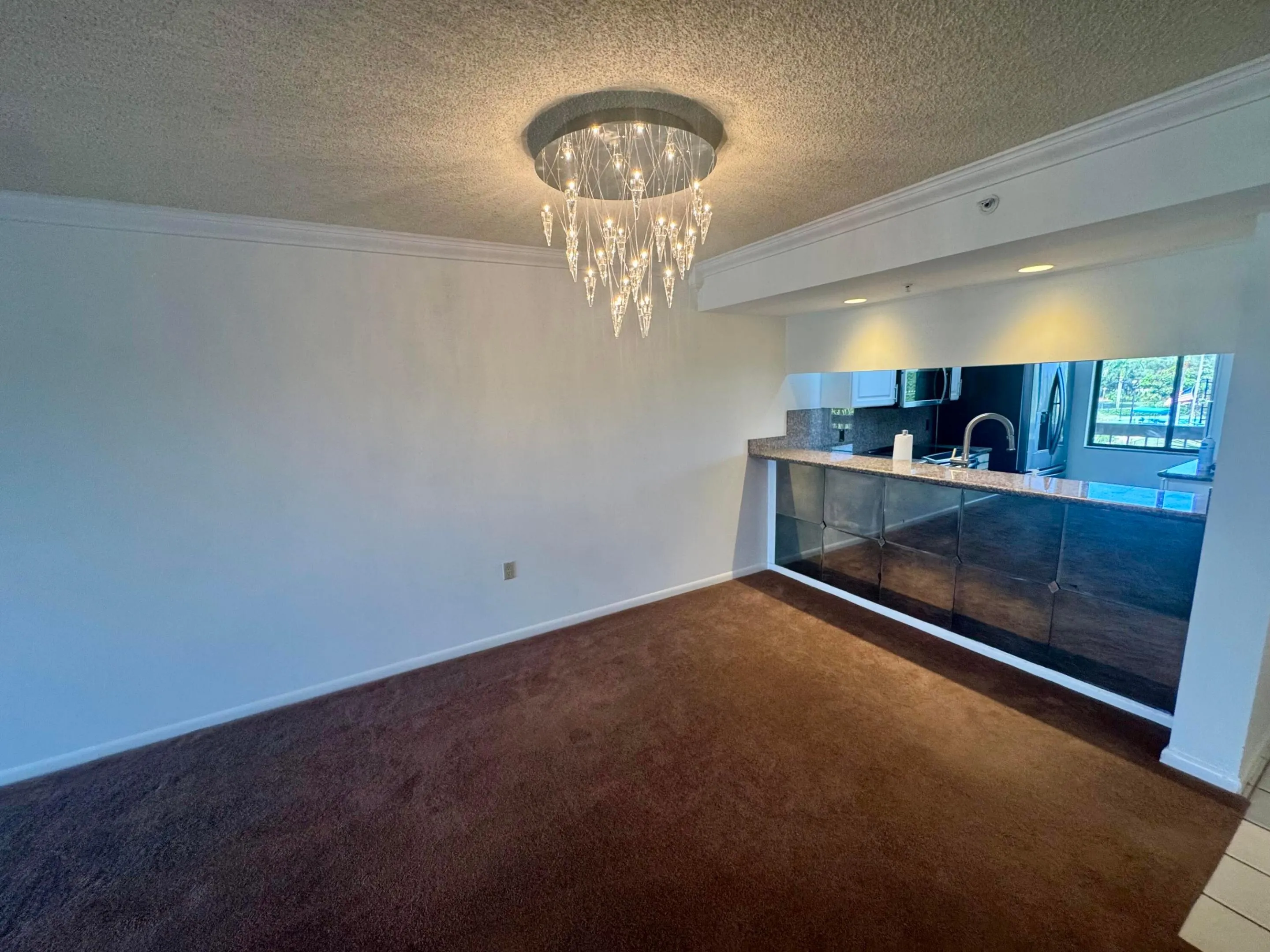 601 SEAFARER Circle #405