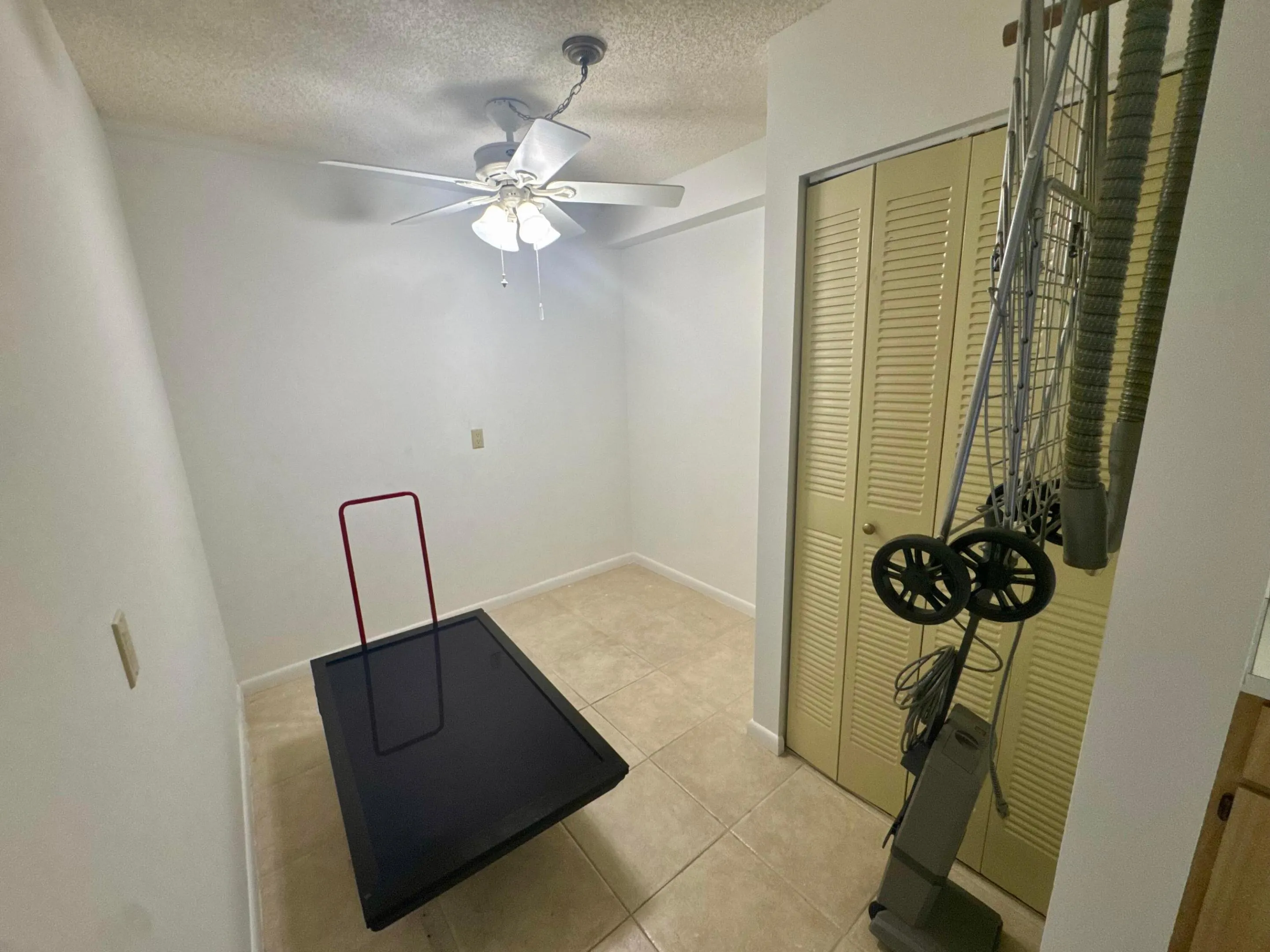 601 SEAFARER Circle #405