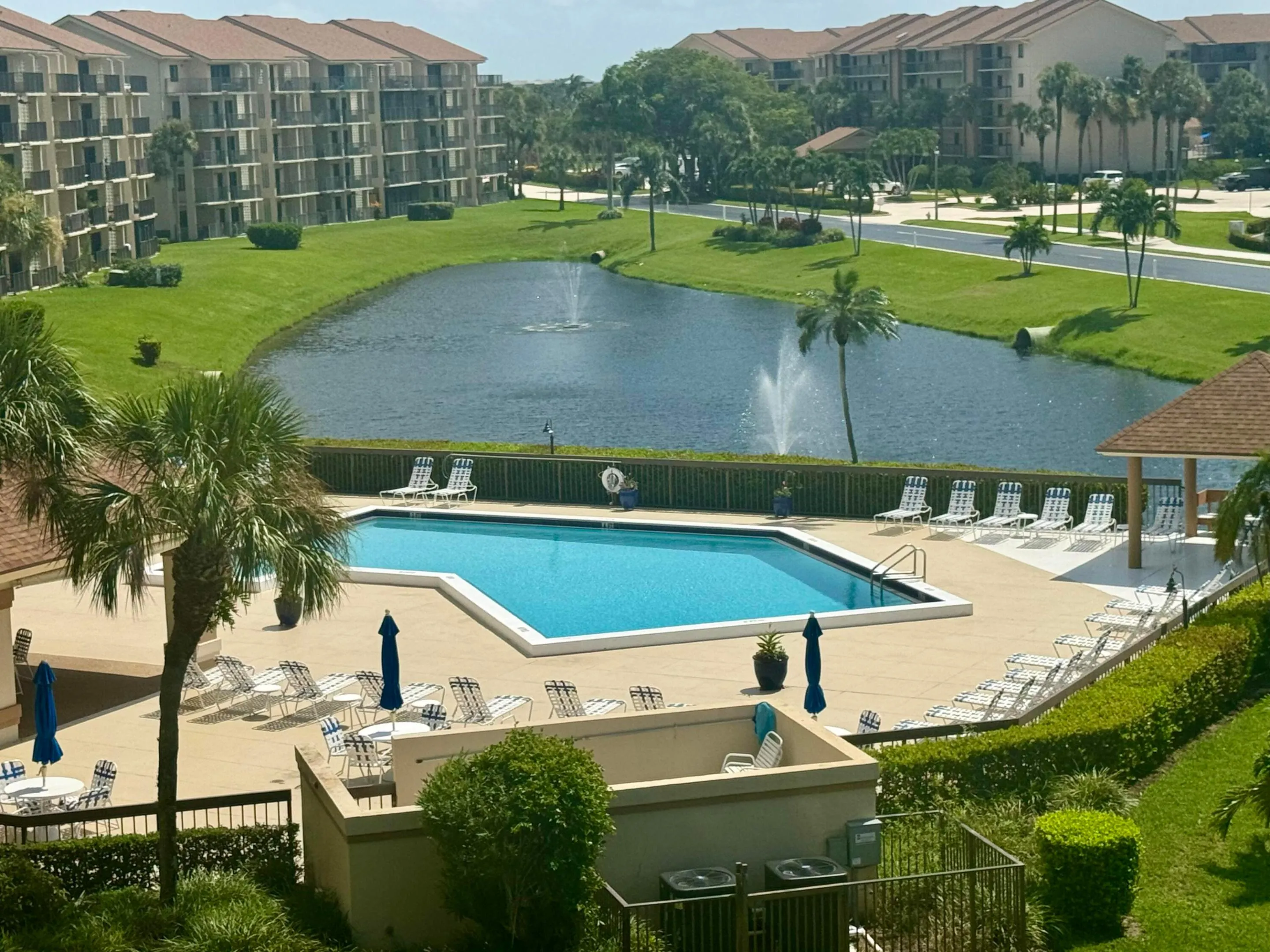601 SEAFARER Circle #405