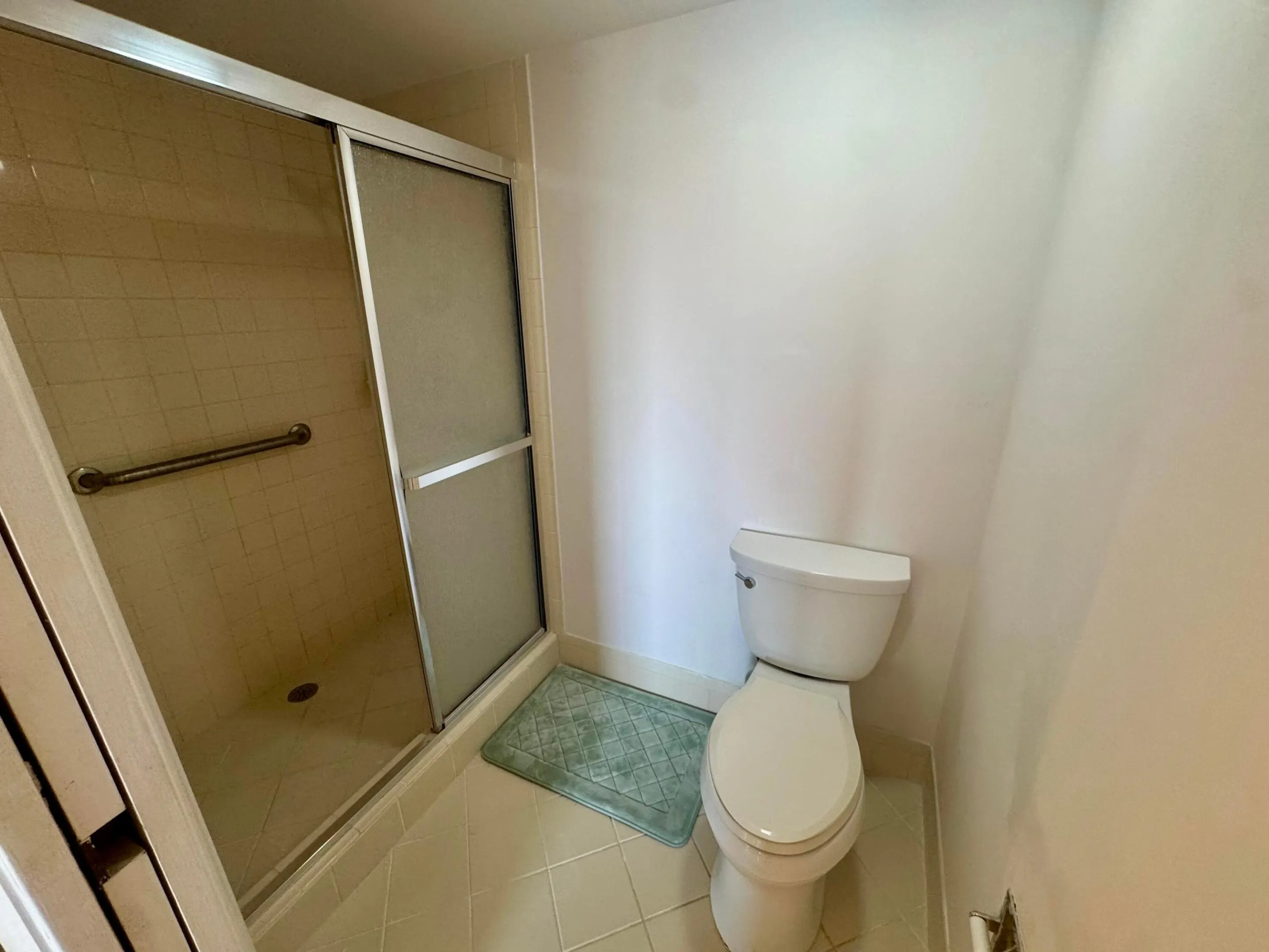 601 SEAFARER Circle #405