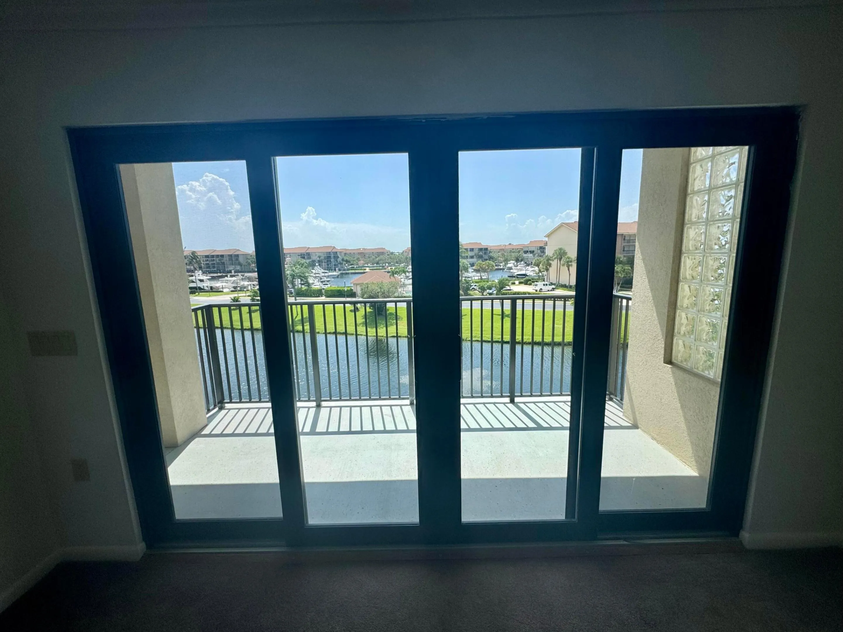 601 SEAFARER Circle #405