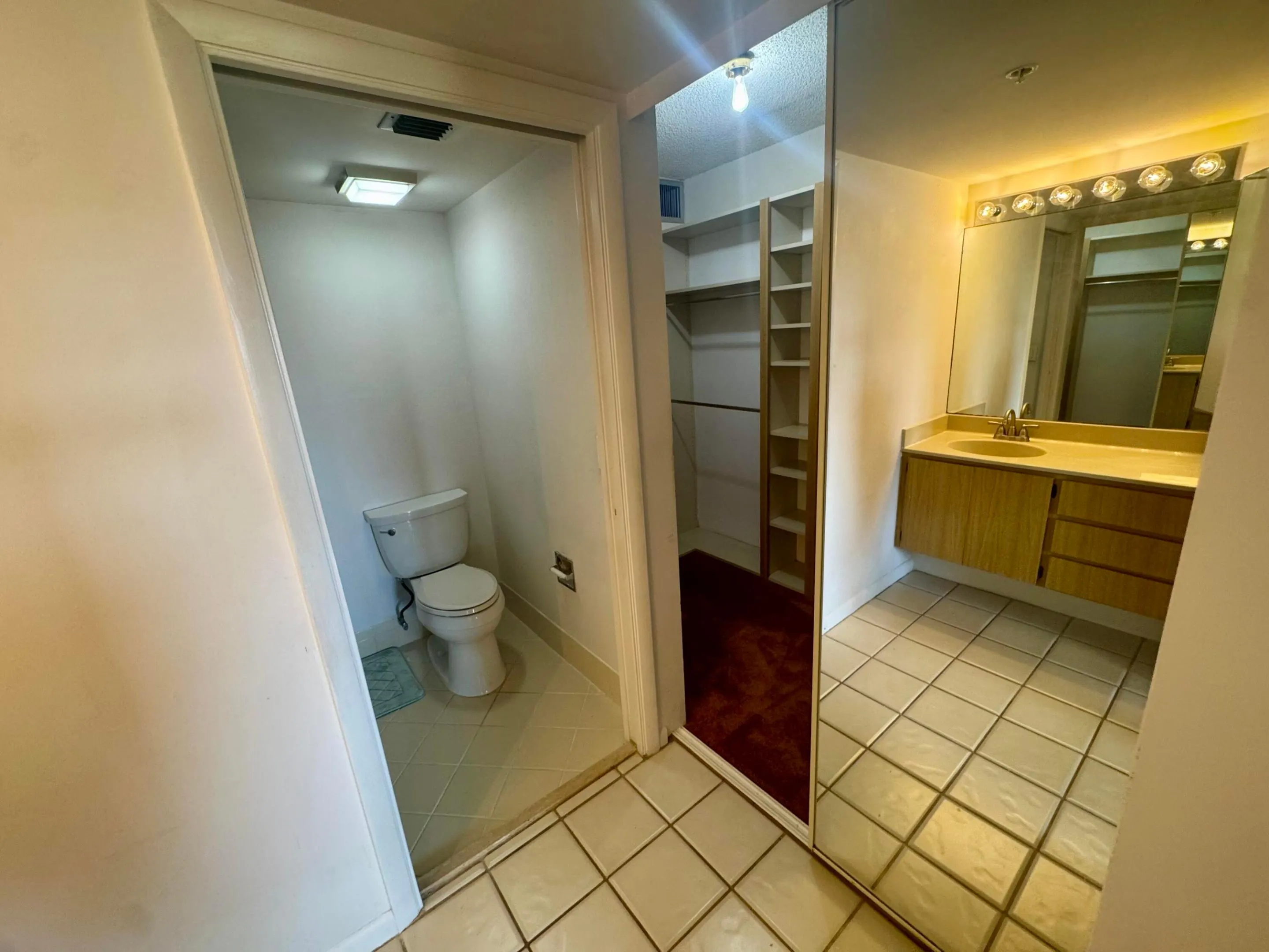 601 SEAFARER Circle #405