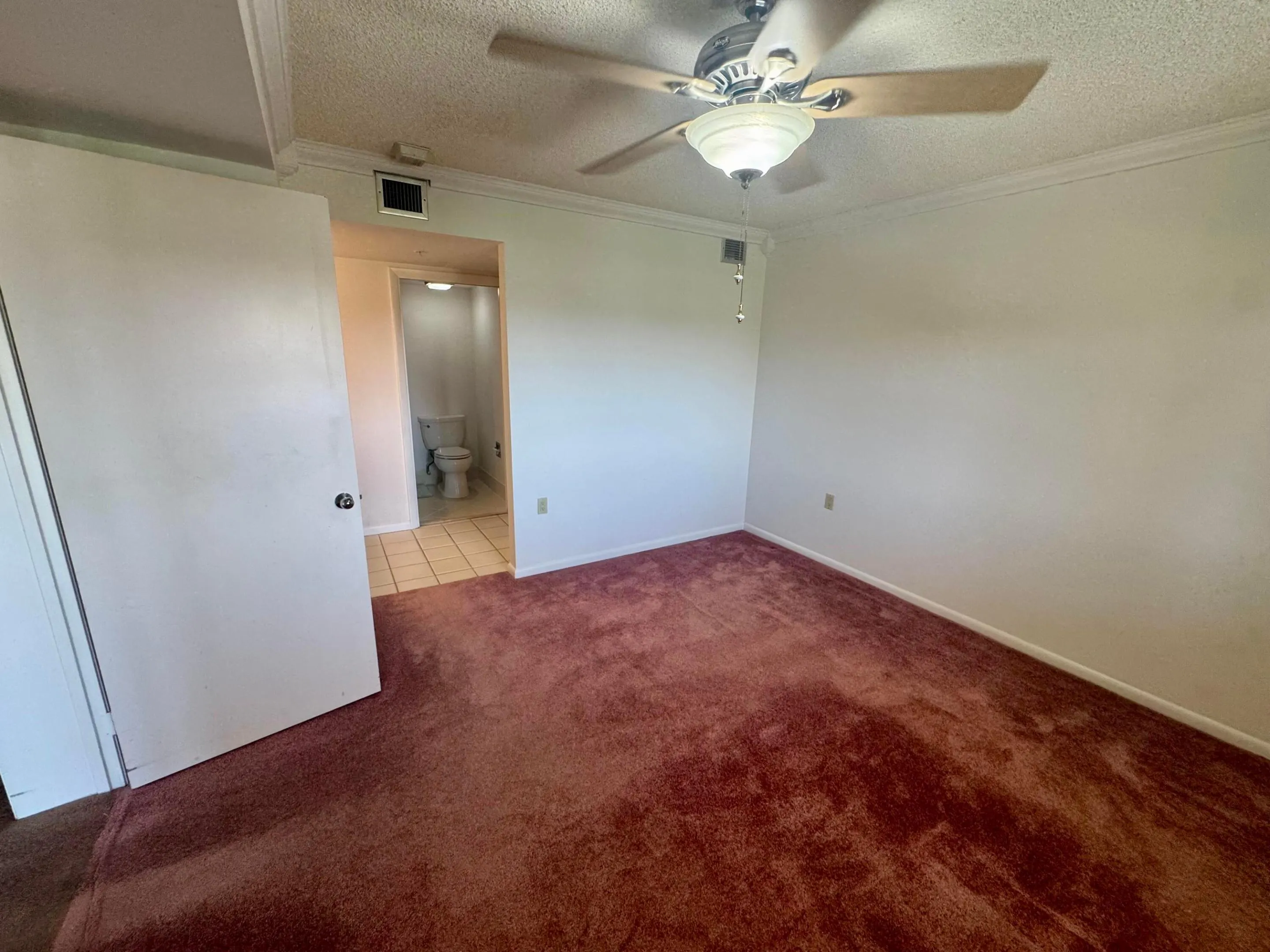 601 SEAFARER Circle #405