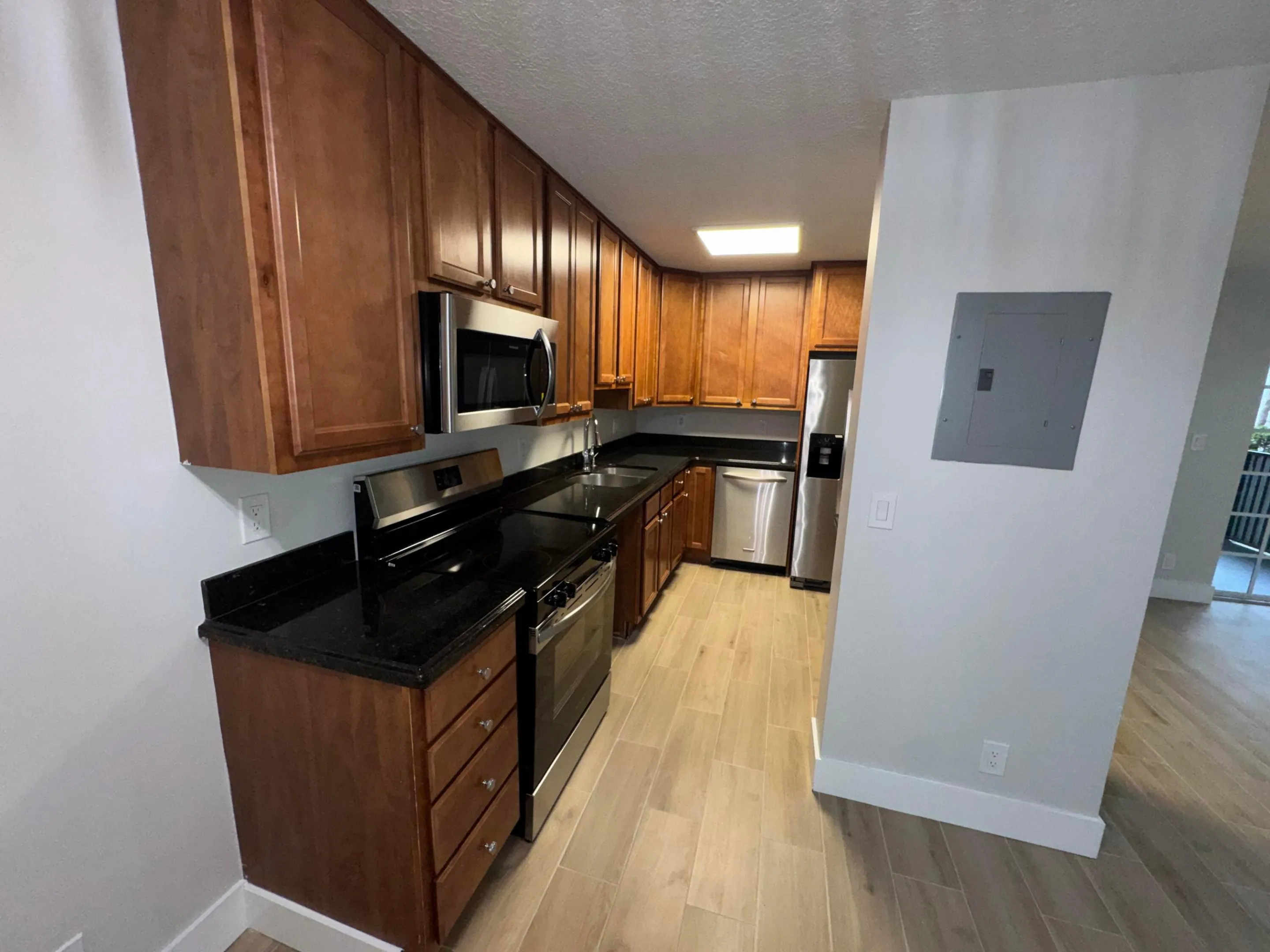 110 N Lakeside Drive #1