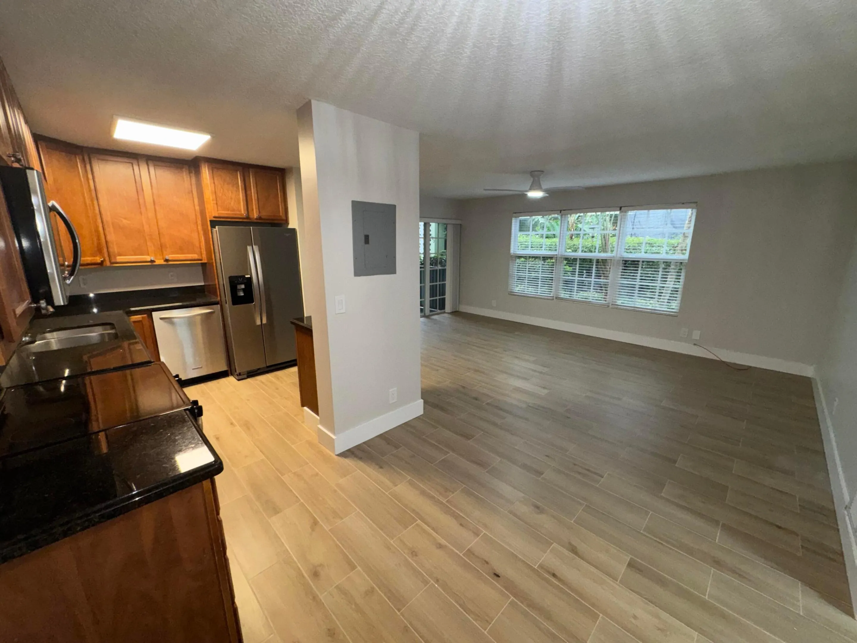 110 N Lakeside Drive #1