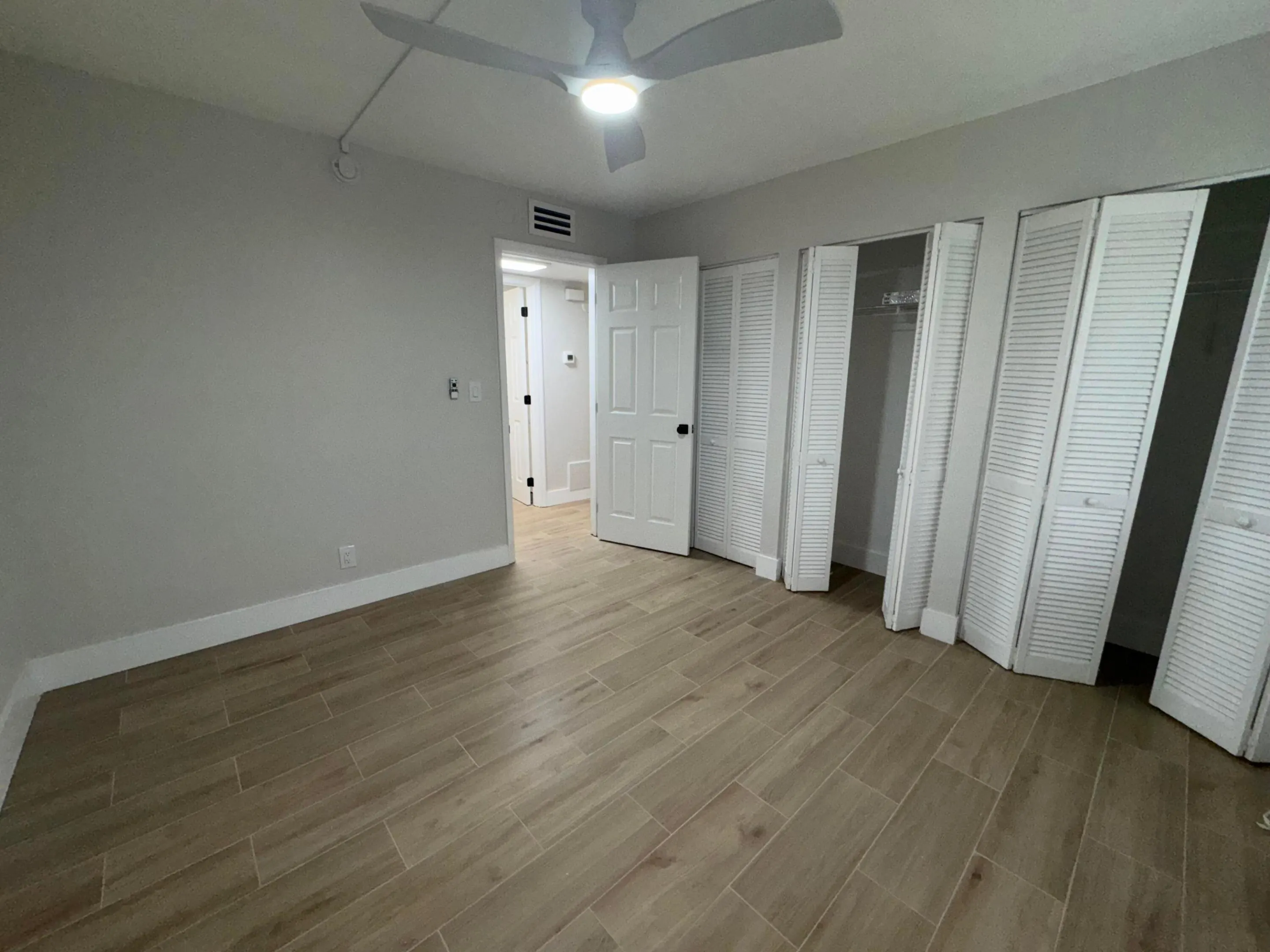 110 N Lakeside Drive #1