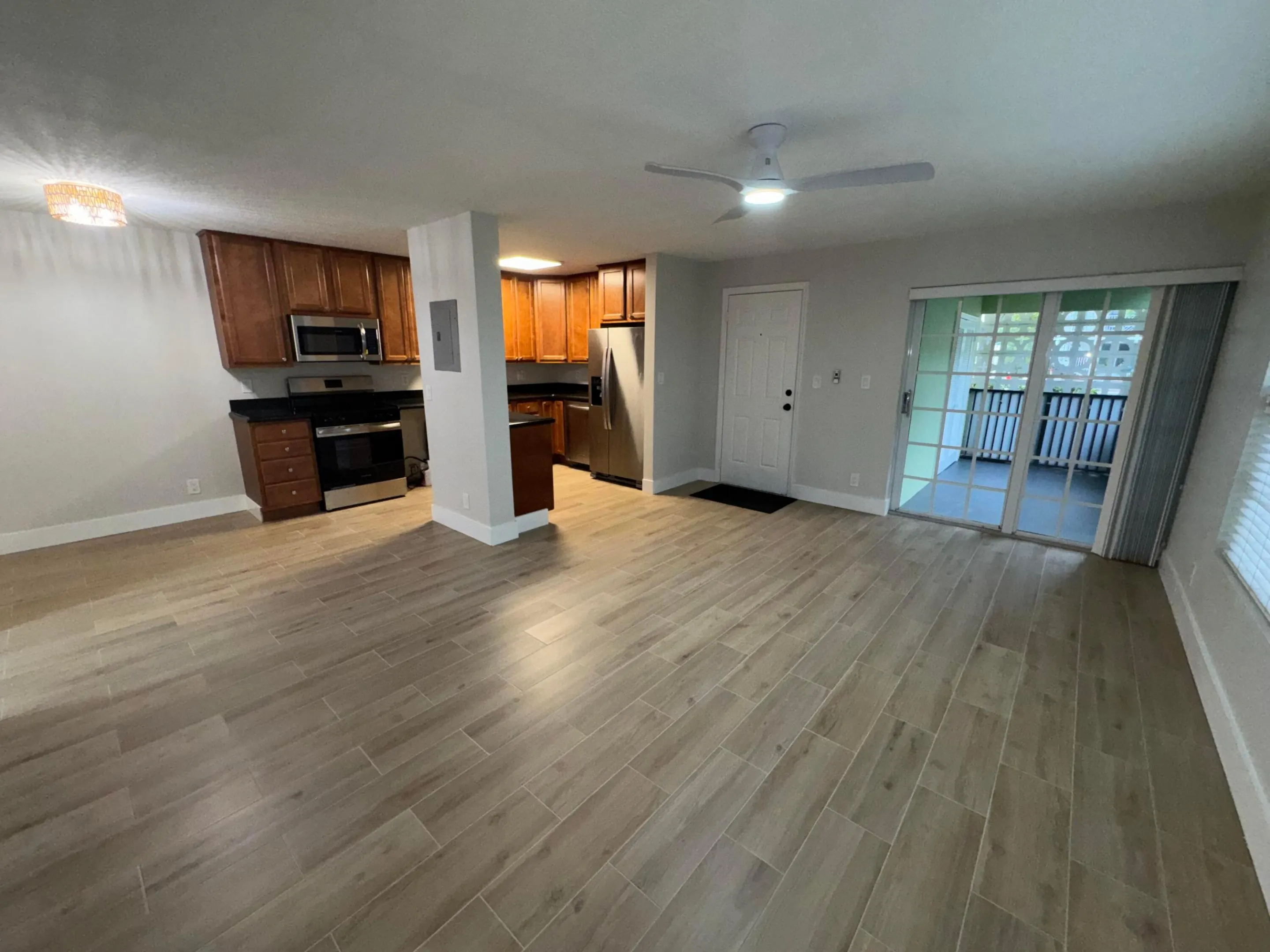 110 N Lakeside Drive #1