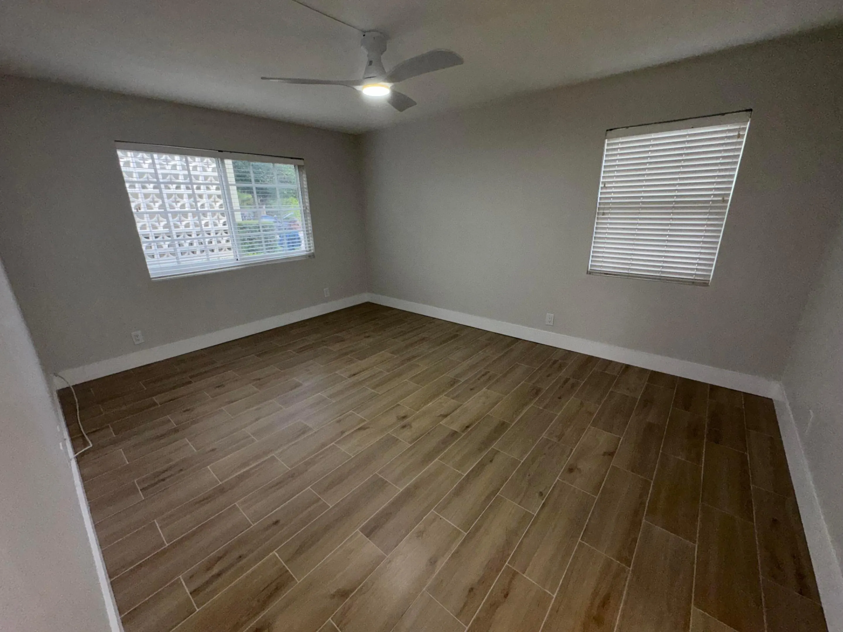 110 N Lakeside Drive #1