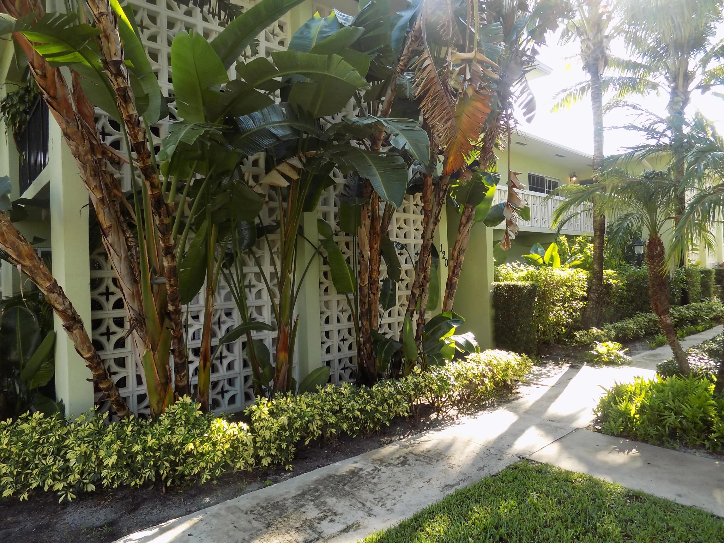 110 N Lakeside Drive #1