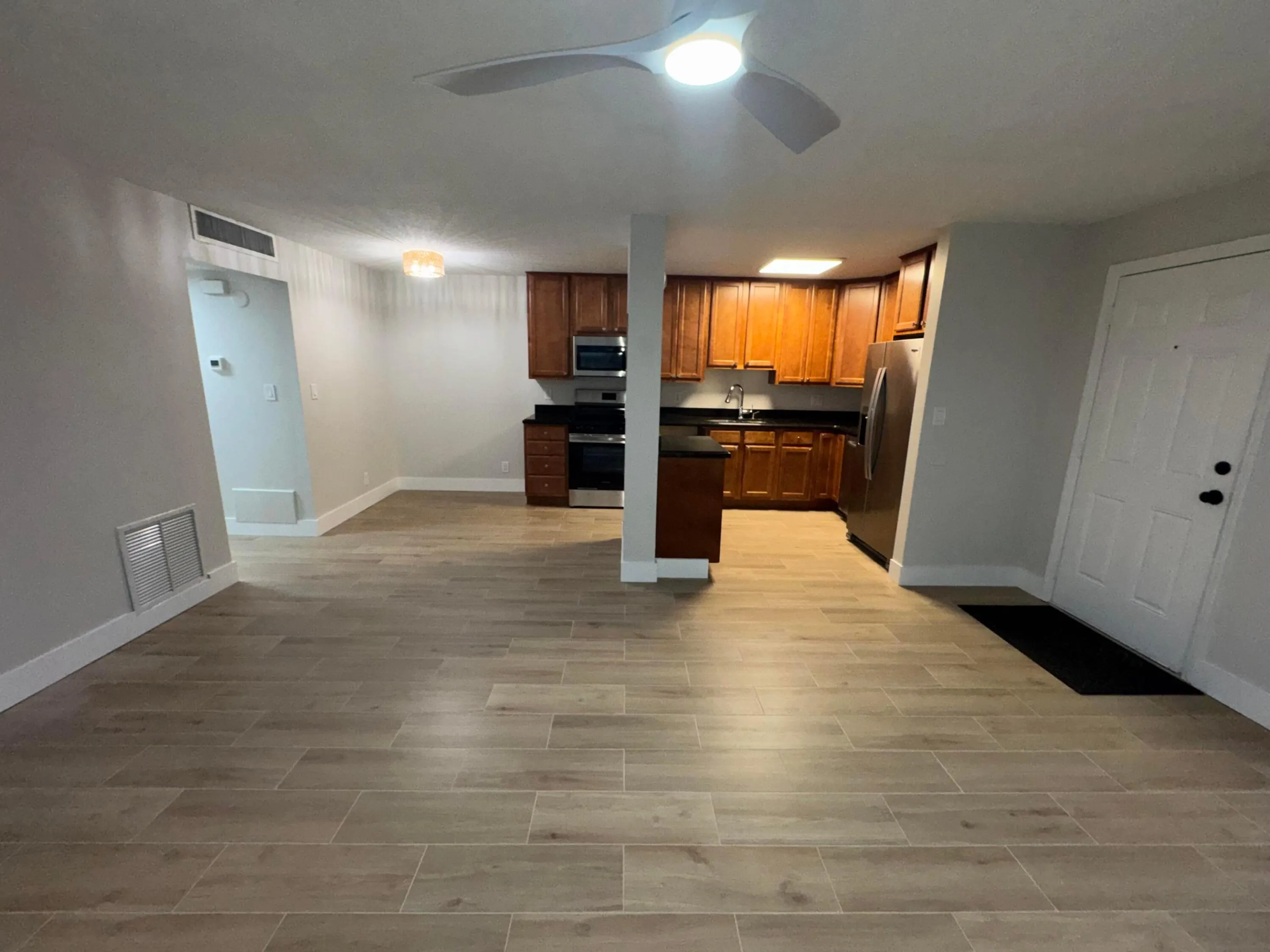 110 N Lakeside Drive #1