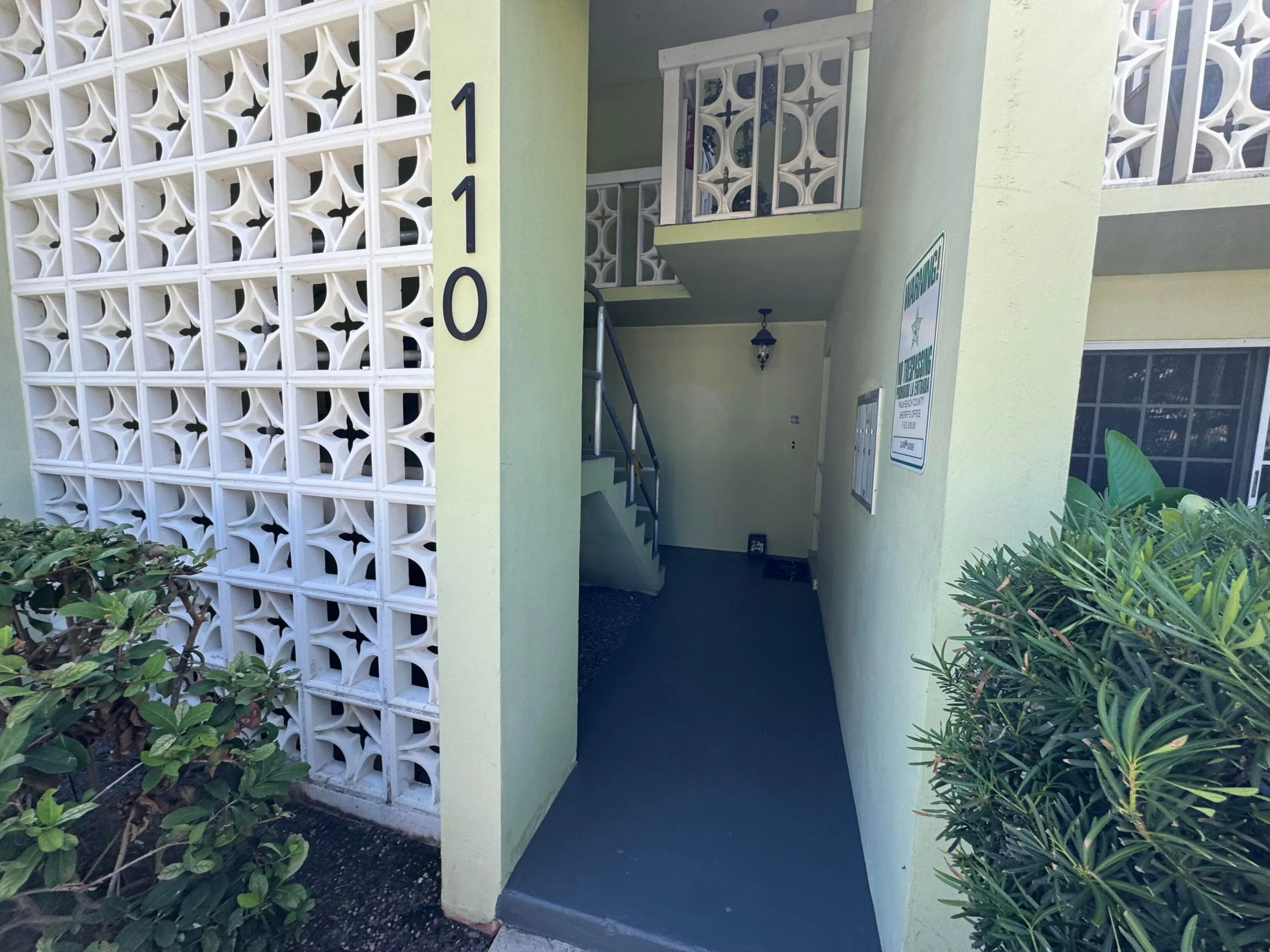 110 N Lakeside Drive #1