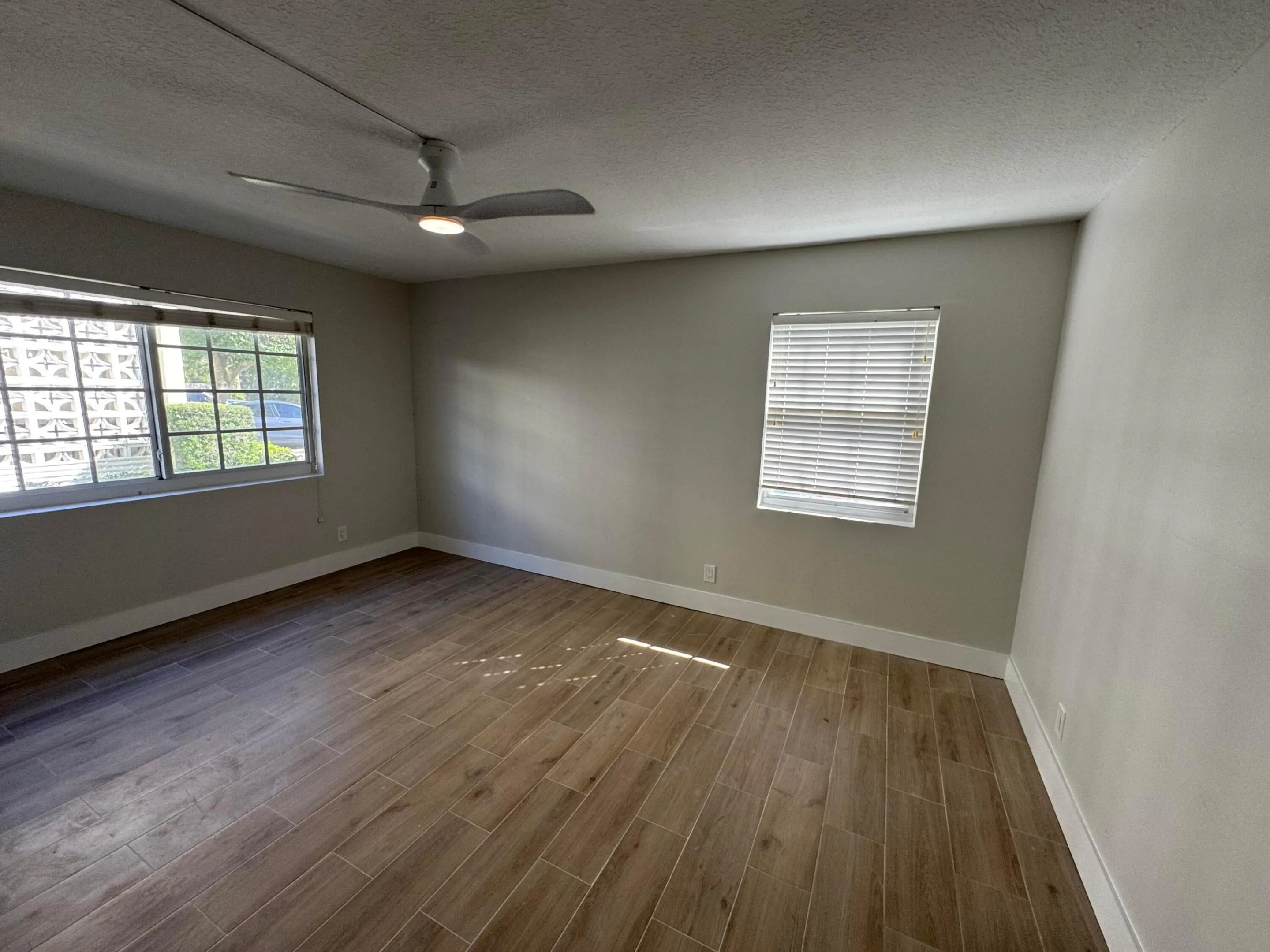 110 N Lakeside Drive #1
