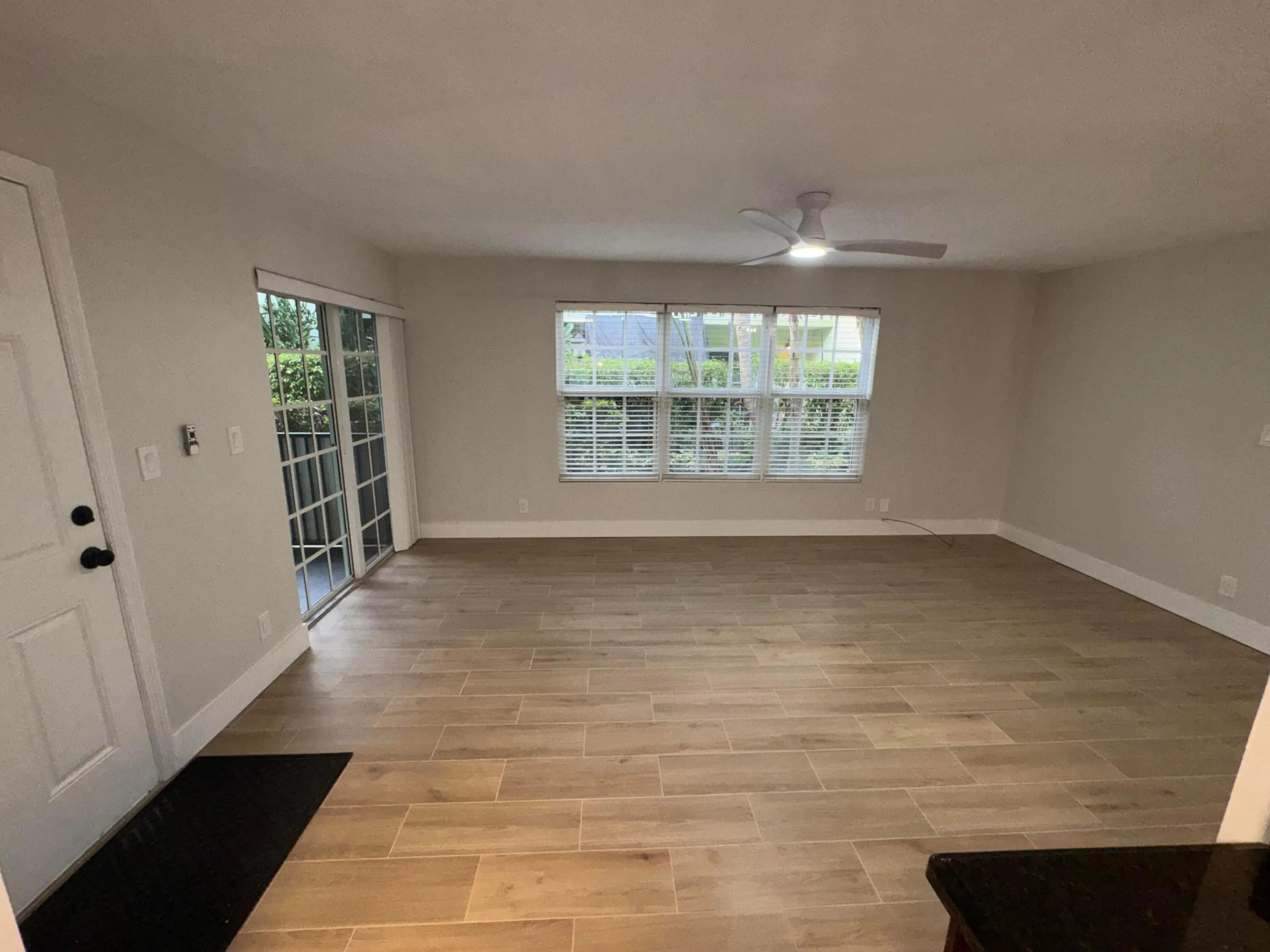 110 N Lakeside Drive #1