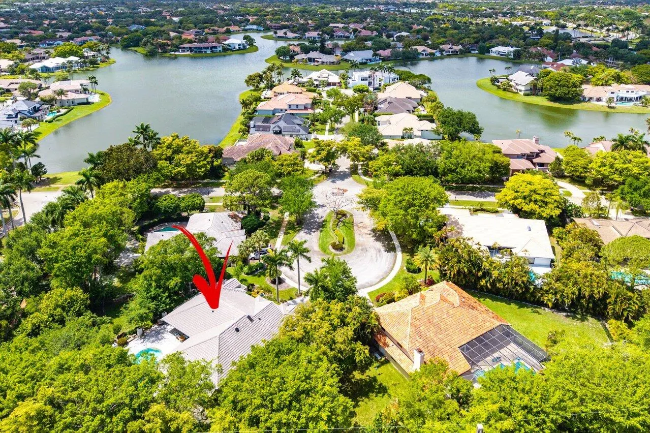 3010 Hampton Circle