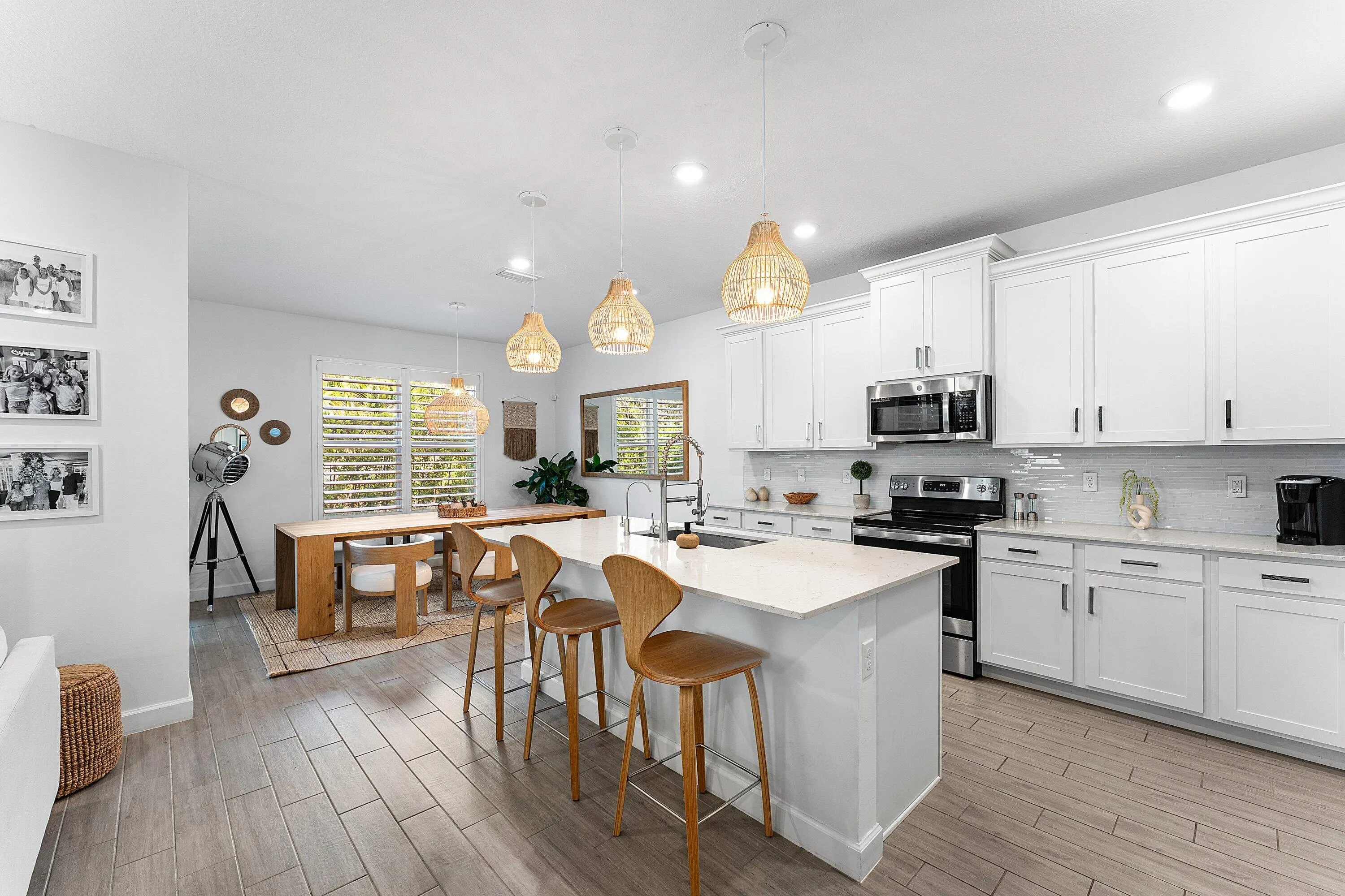 2661 Country Lake Trail