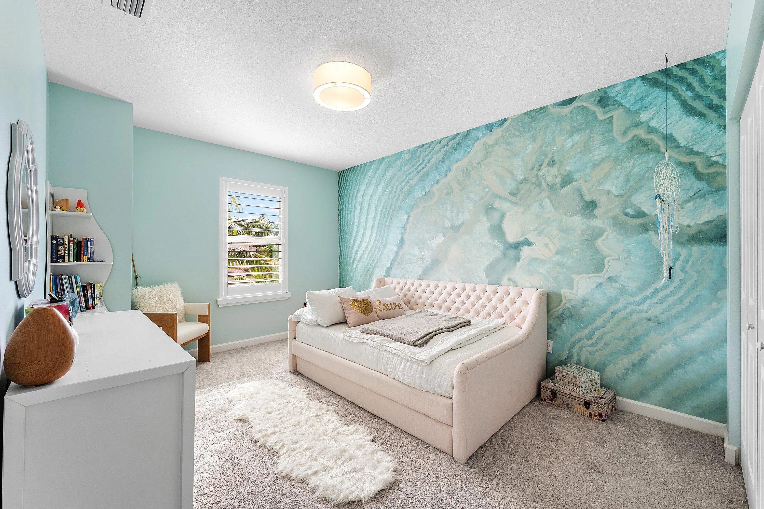 2661 Country Lake Trail