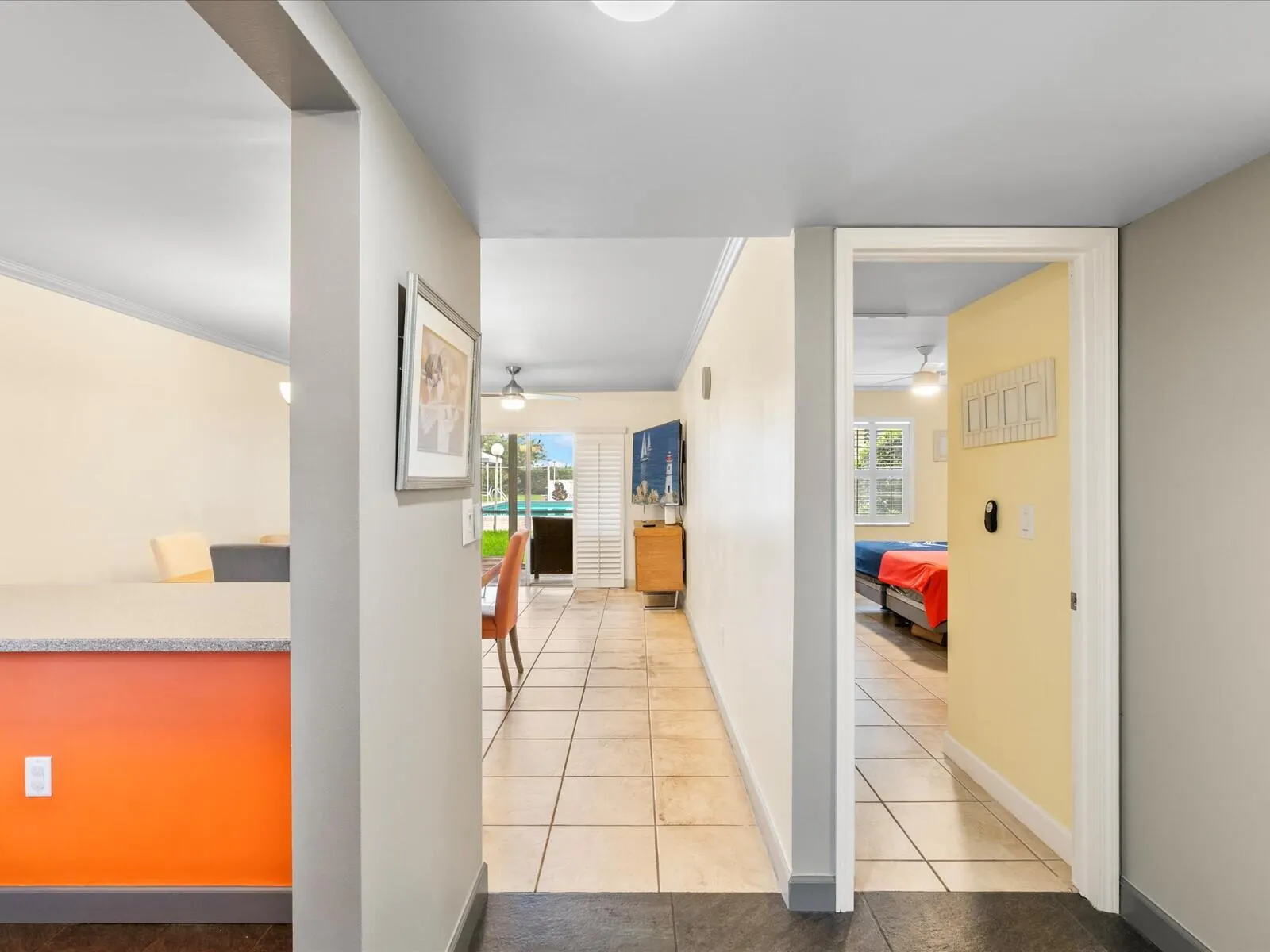 2998 E SUNRISE LAKES Drive E #110
