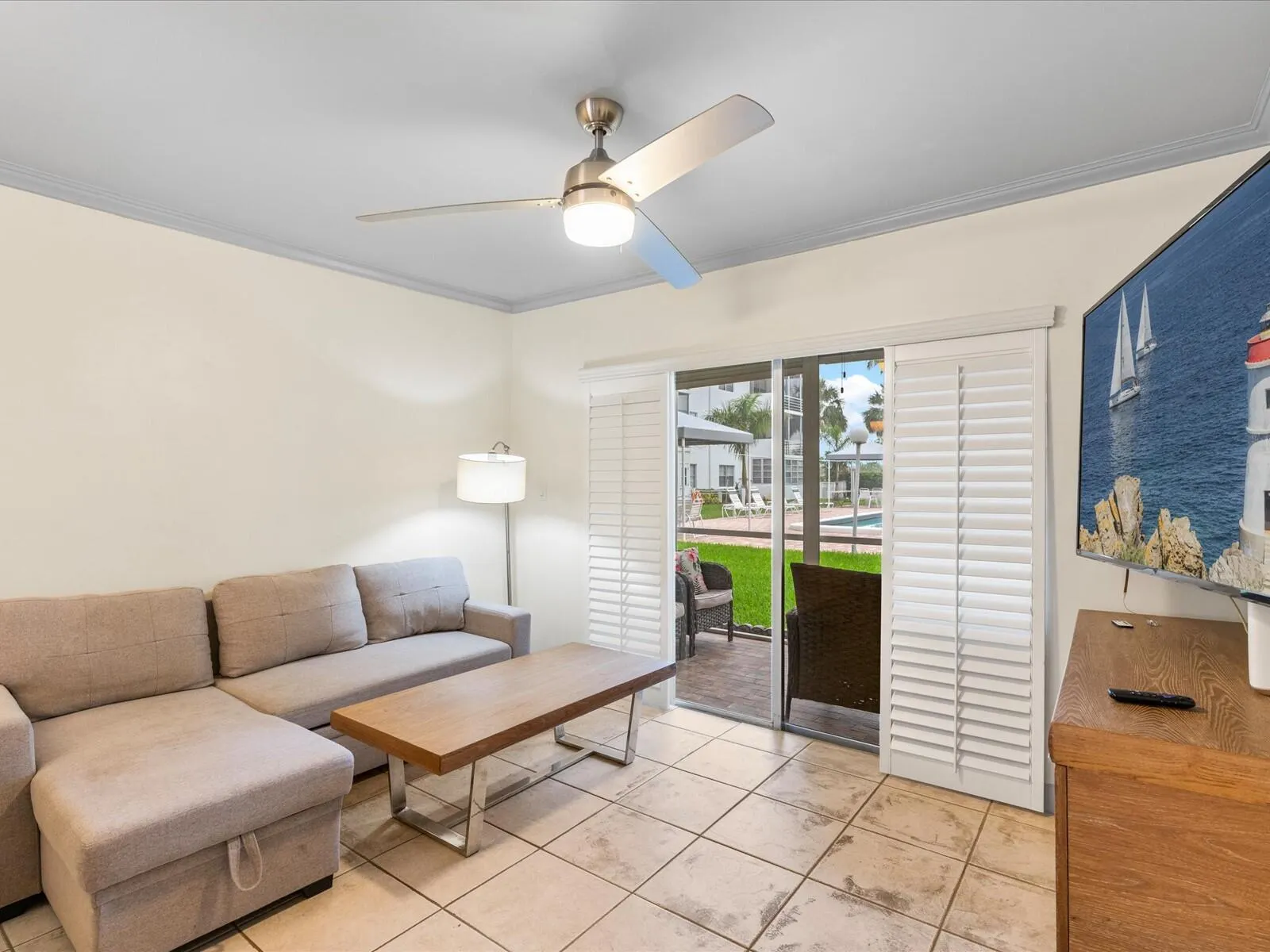 2998 E SUNRISE LAKES Drive E #110
