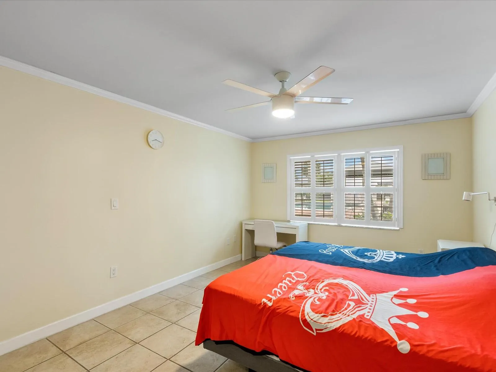 2998 E SUNRISE LAKES Drive E #110