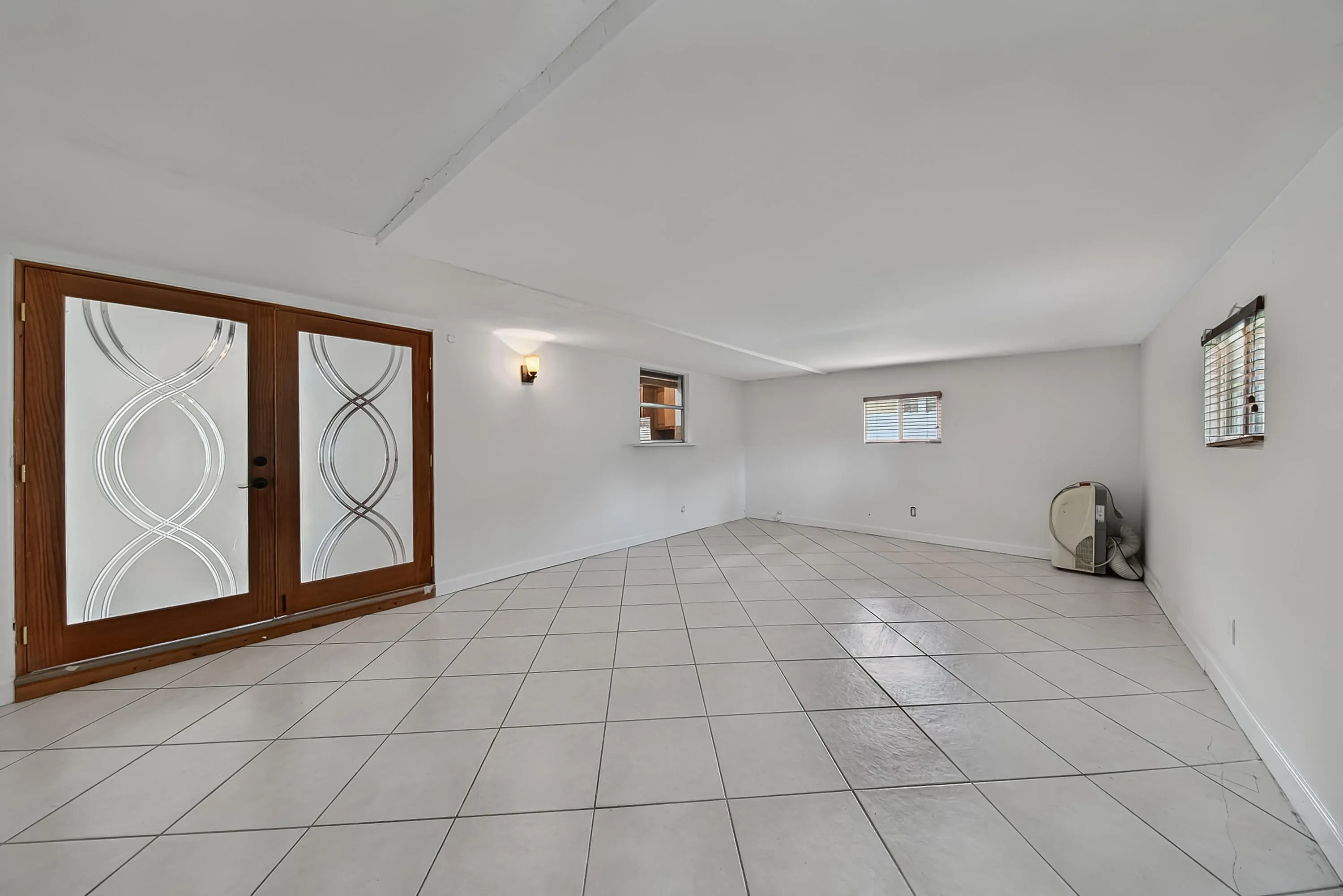 3127 NW 68th Court