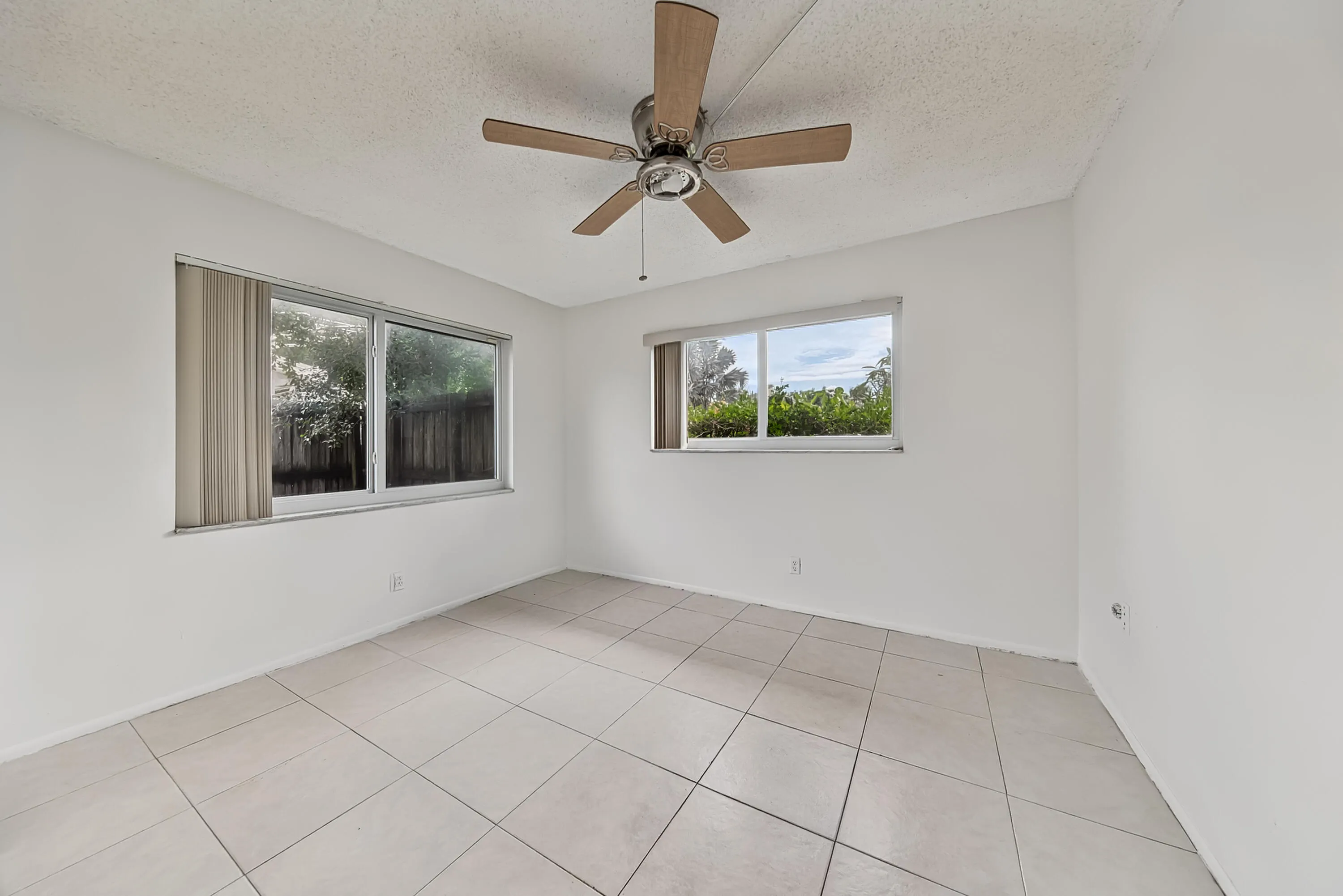 3127 NW 68th Court