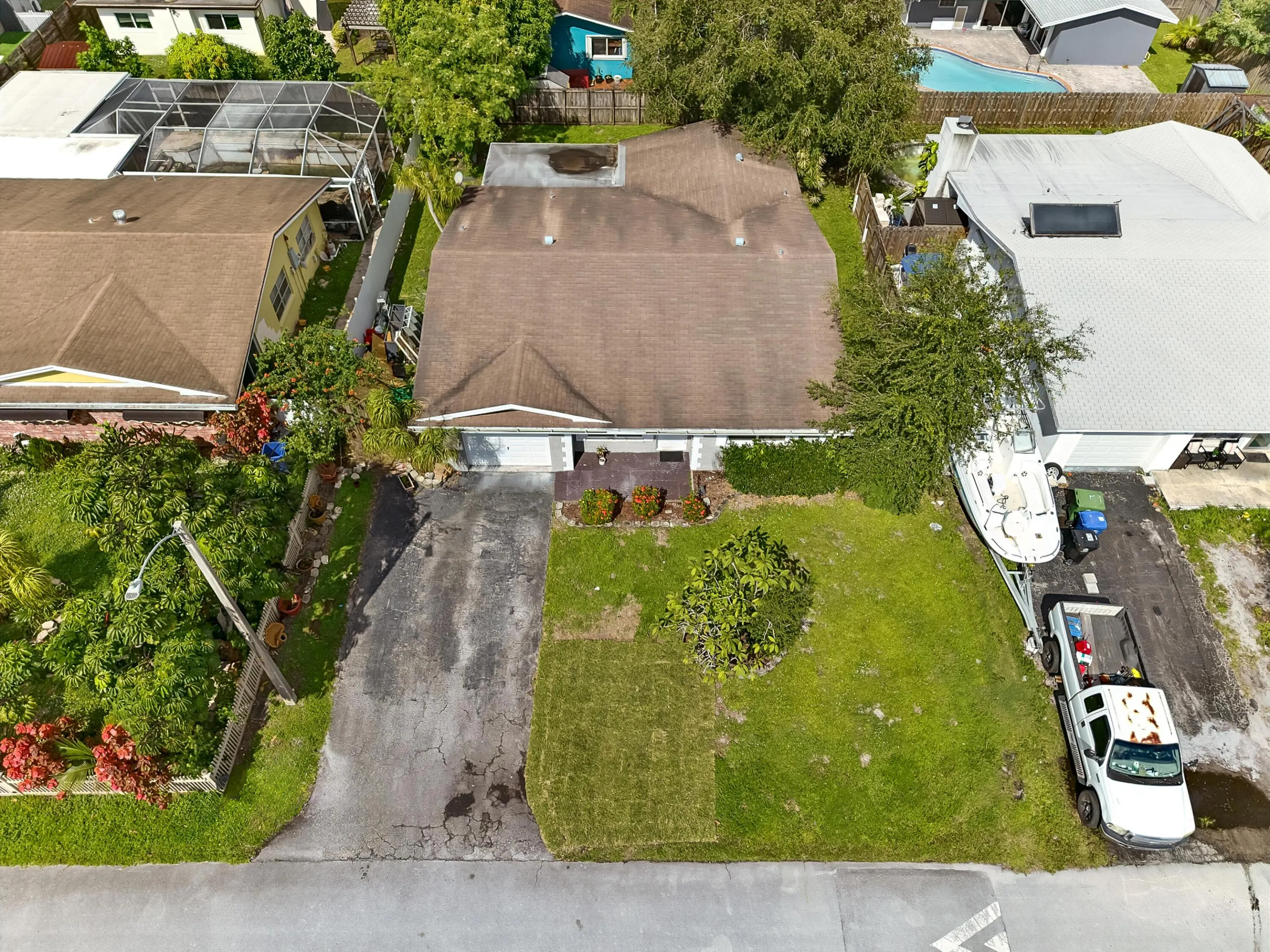 3127 NW 68th Court