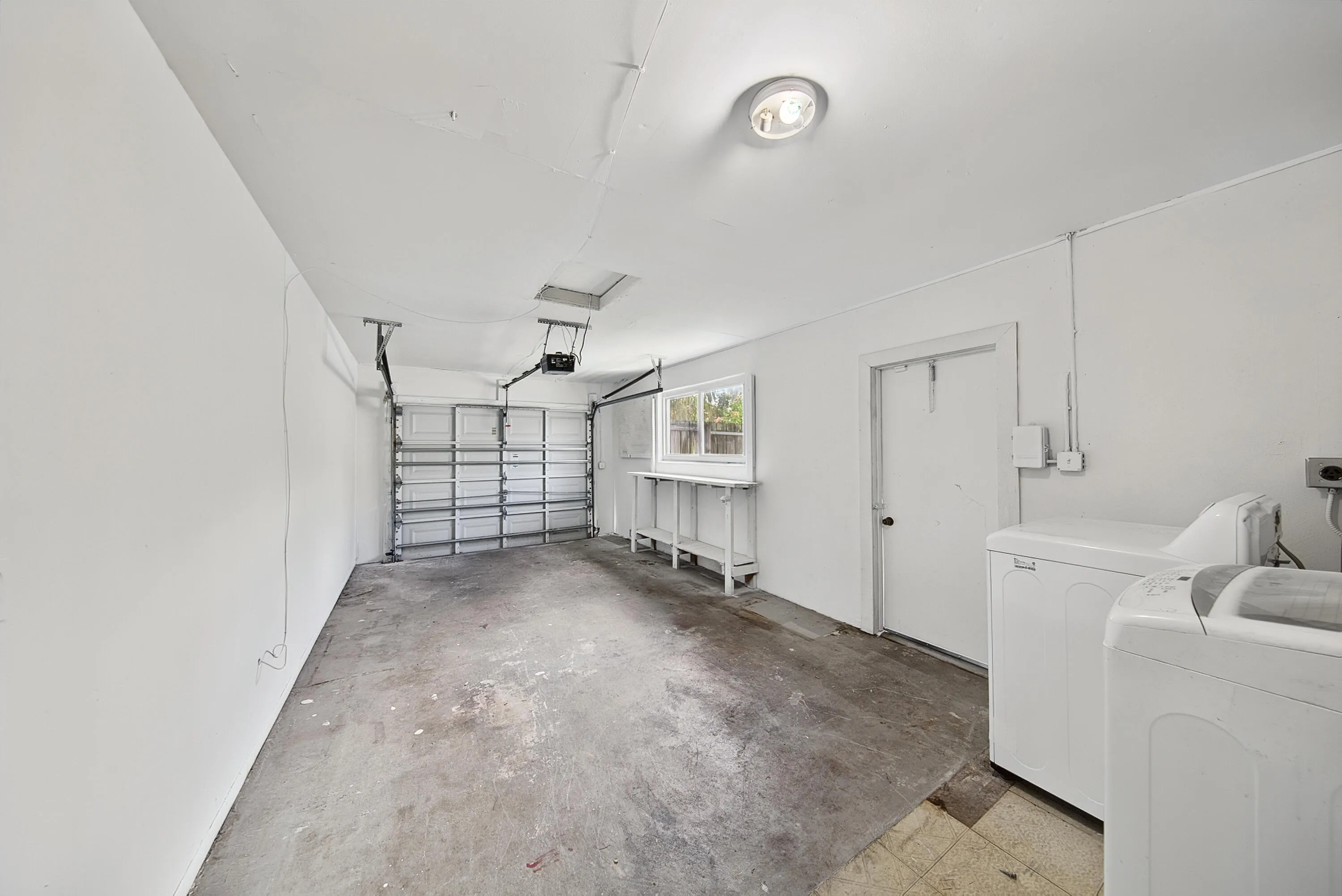 3127 NW 68th Court
