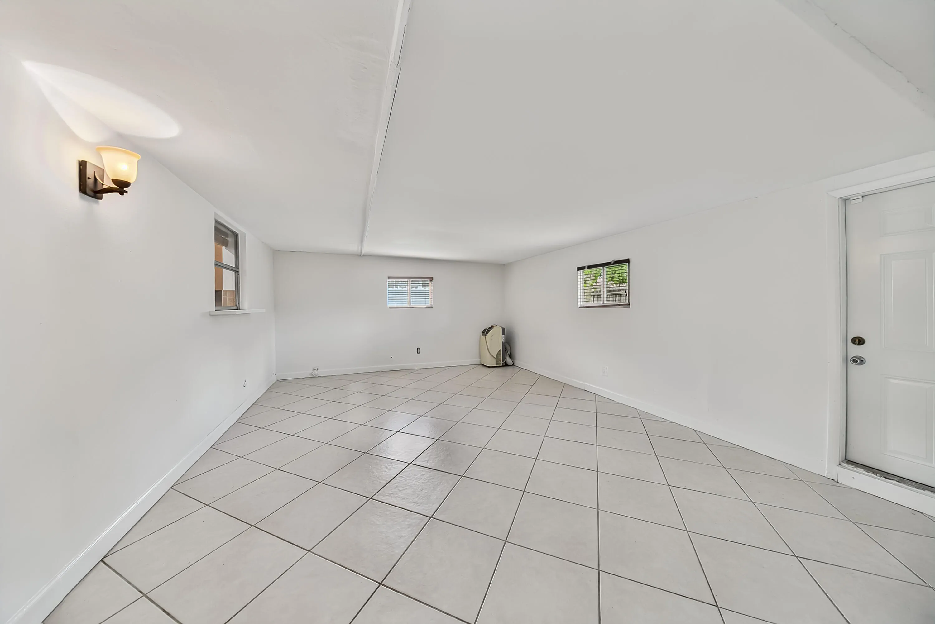 3127 NW 68th Court