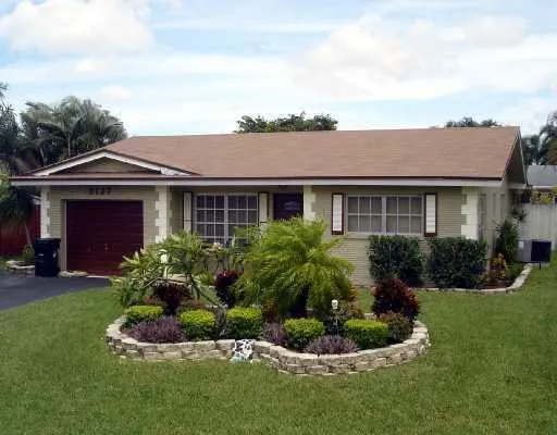 3127 NW 68th Court