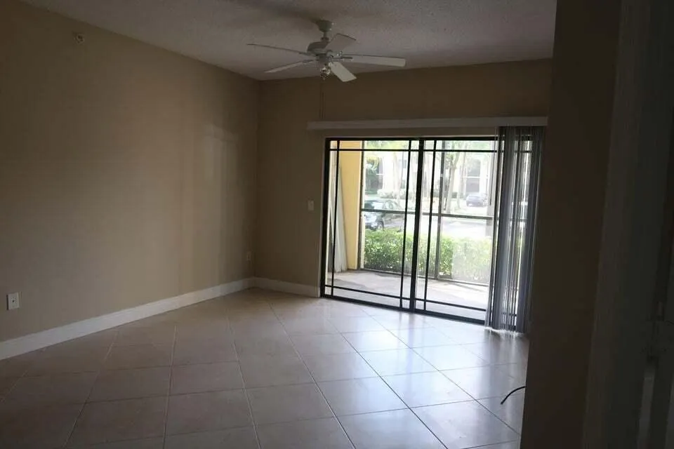 2725 ANZIO Court #106