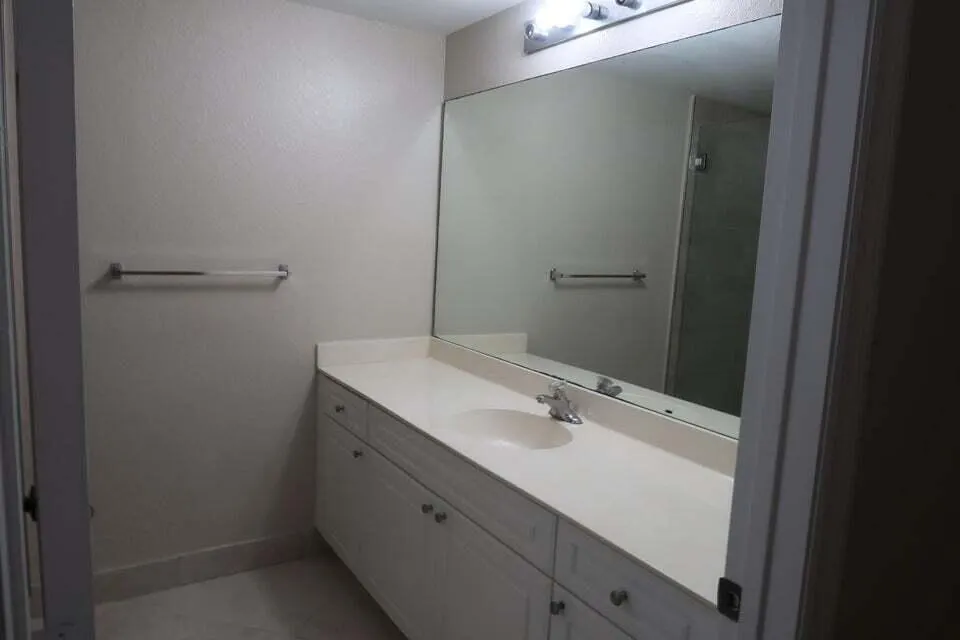 2725 ANZIO Court #106