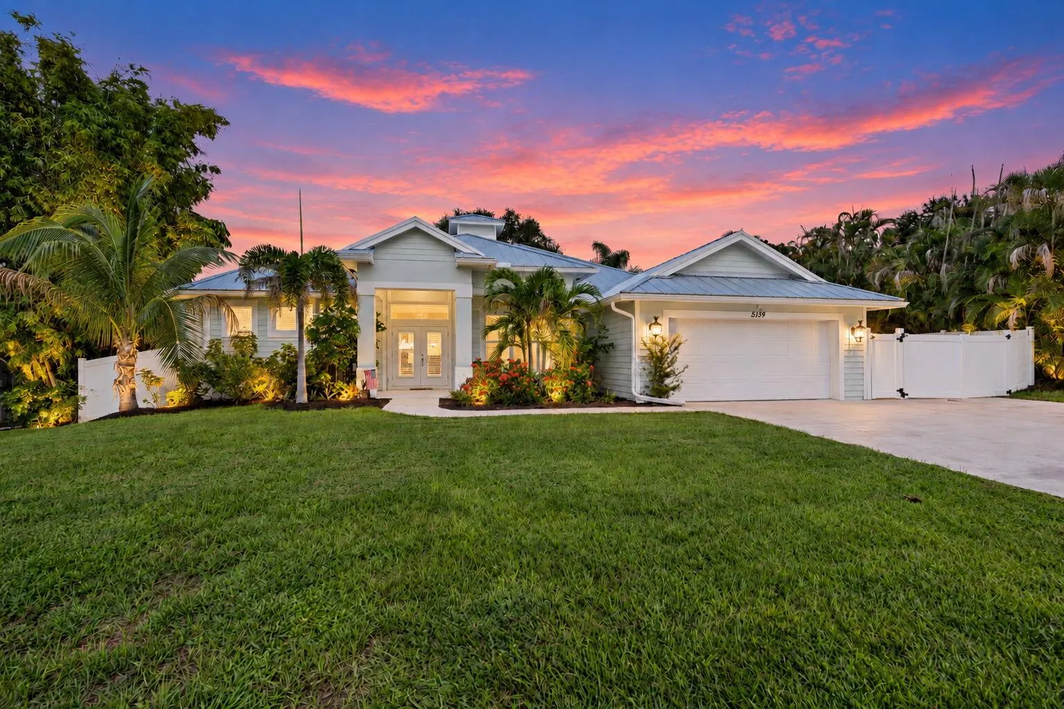 5139 SE HORSESHOE POINT Road
