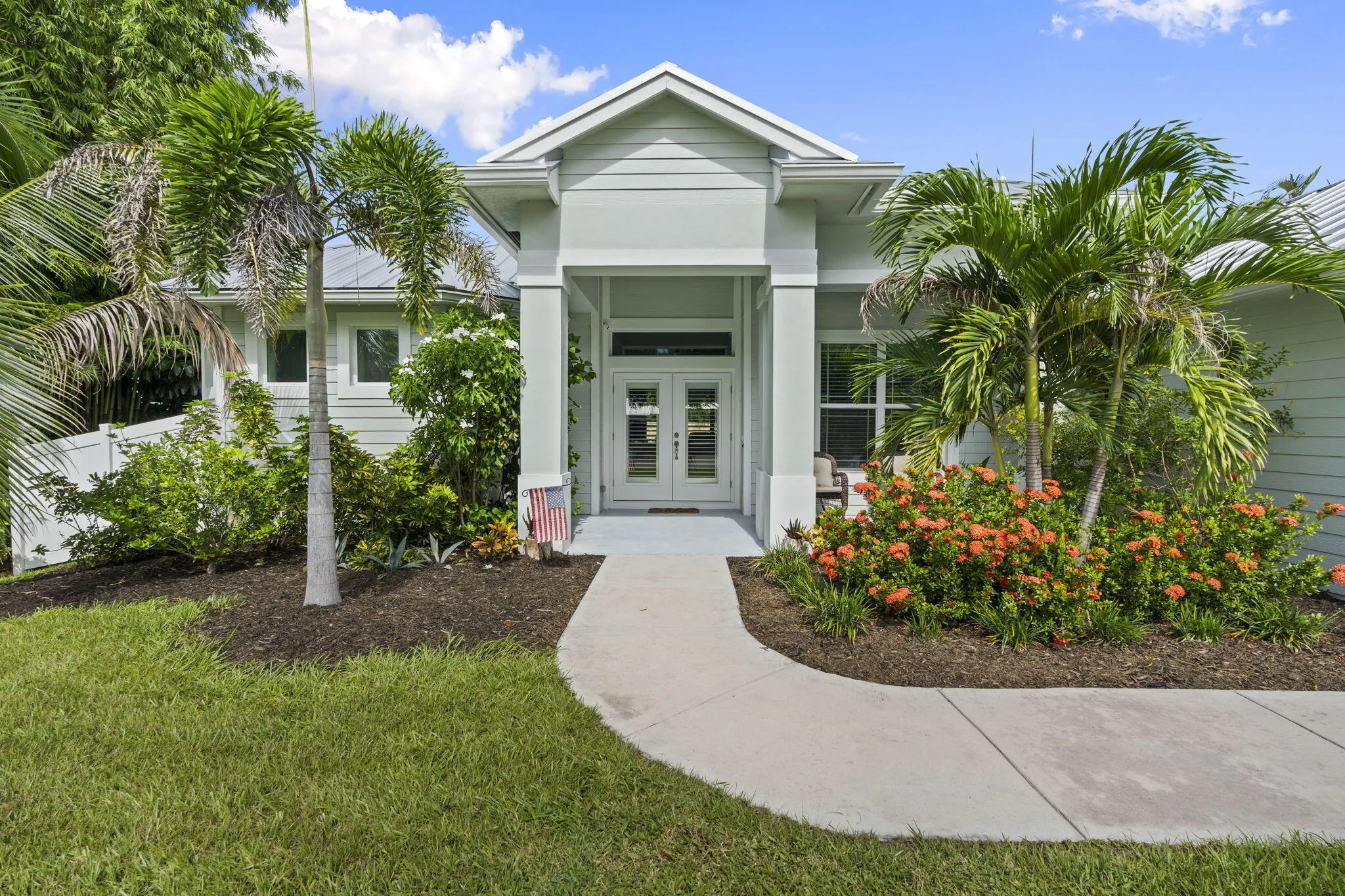 5139 SE HORSESHOE POINT Road
