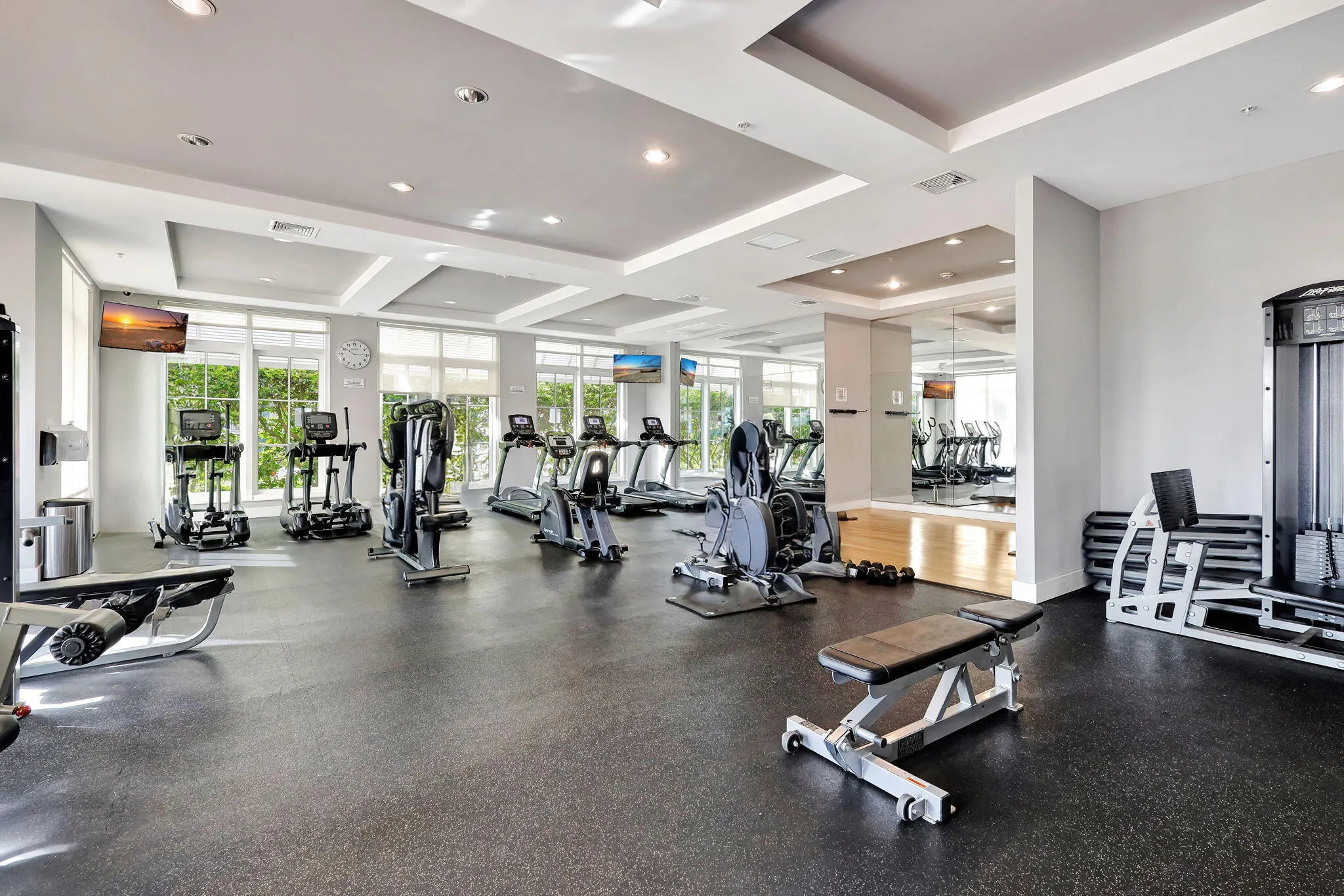 450 N Federal Highway #1010
