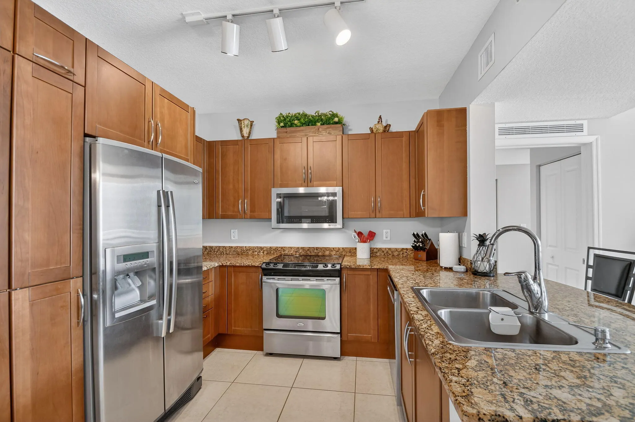 450 N Federal Highway #1010