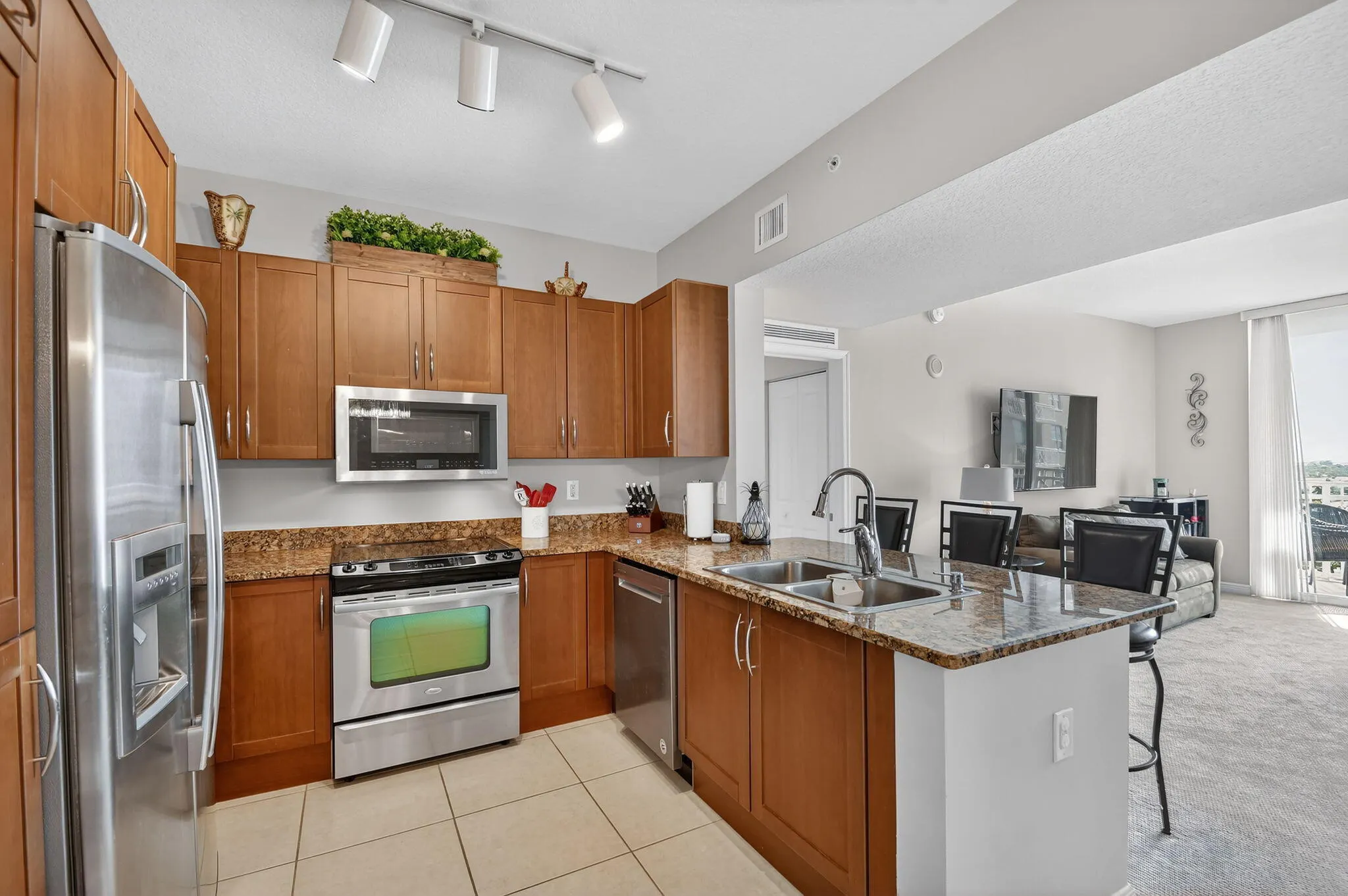 450 N Federal Highway #1010