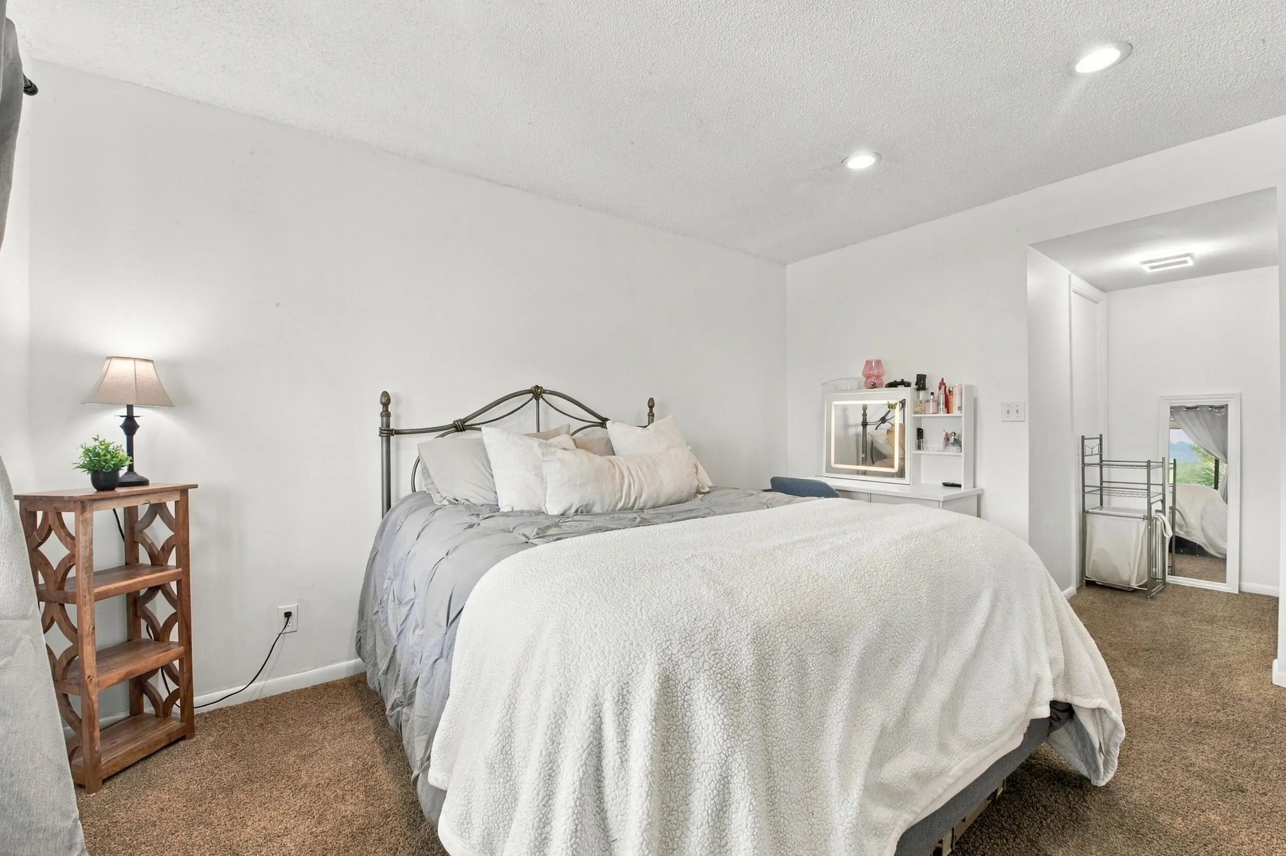 4545 LUXEMBURG Court #303