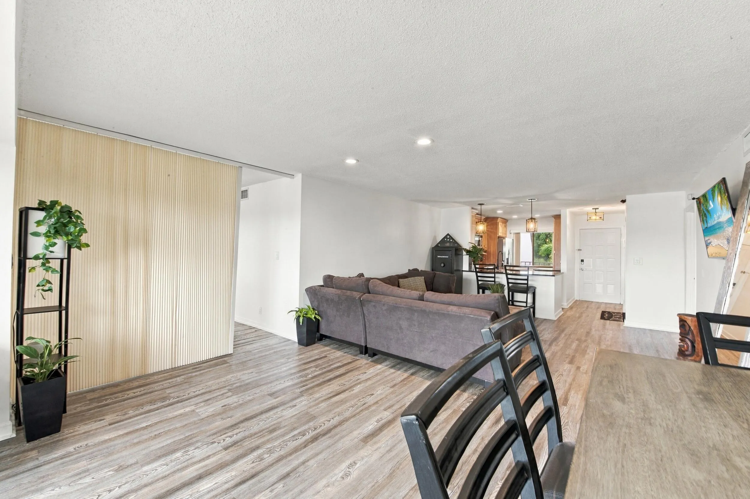 4545 LUXEMBURG Court #303
