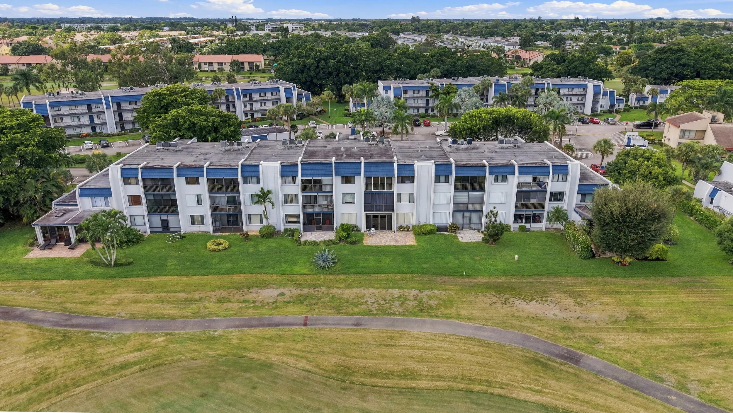4545 LUXEMBURG Court #303