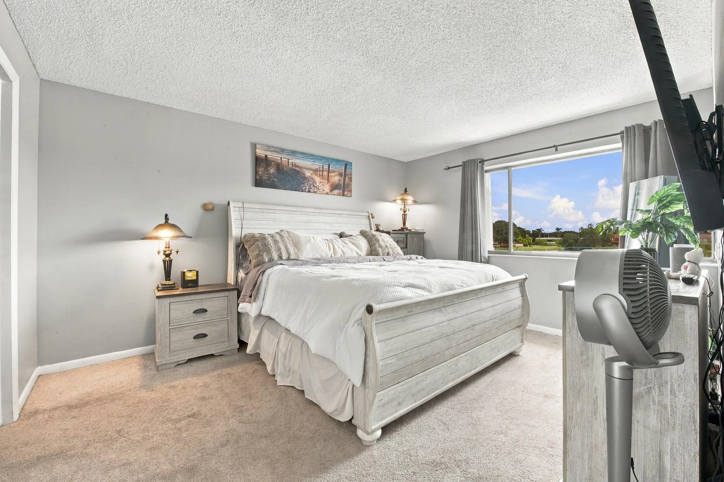 4545 LUXEMBURG Court #303