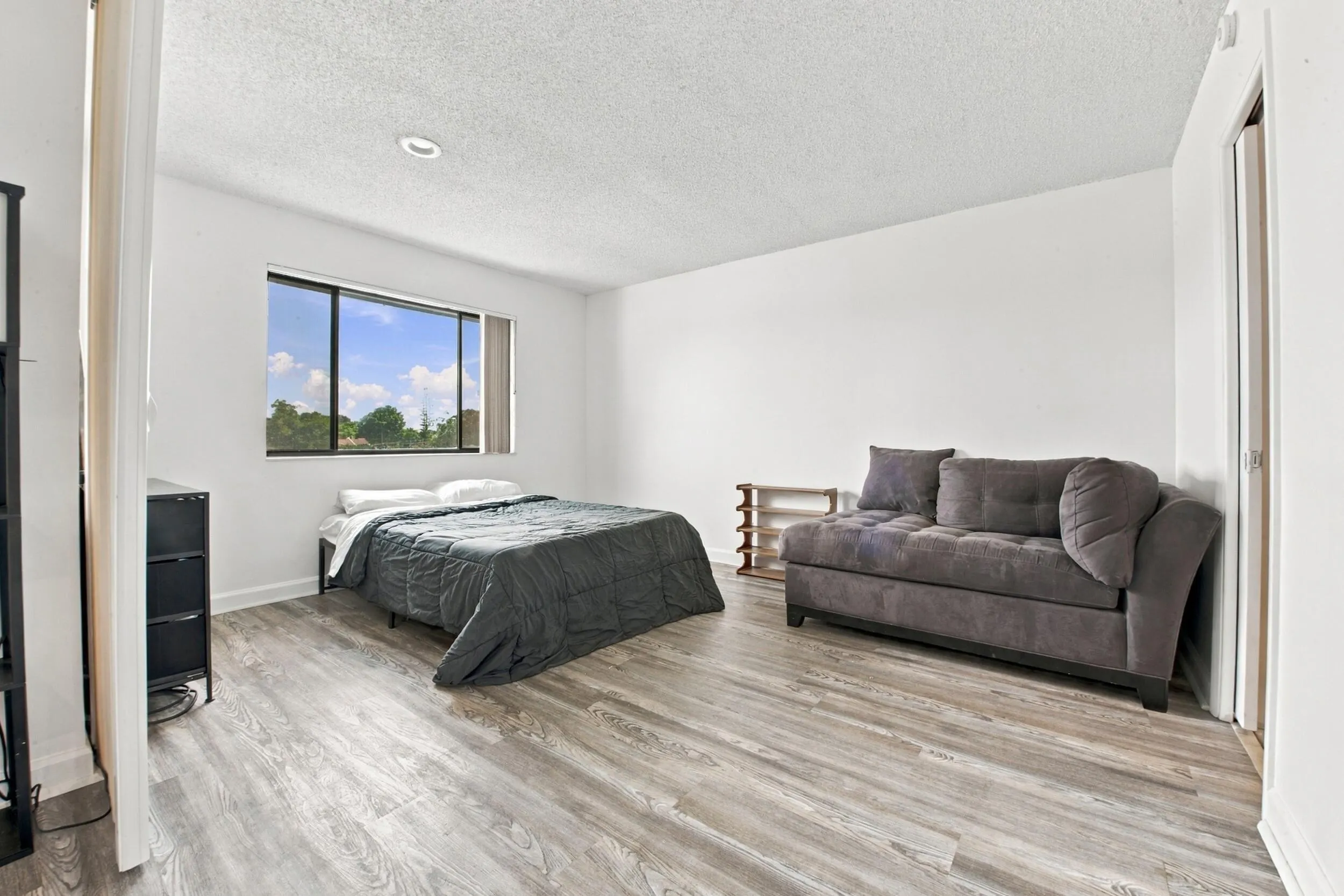 4545 LUXEMBURG Court #303