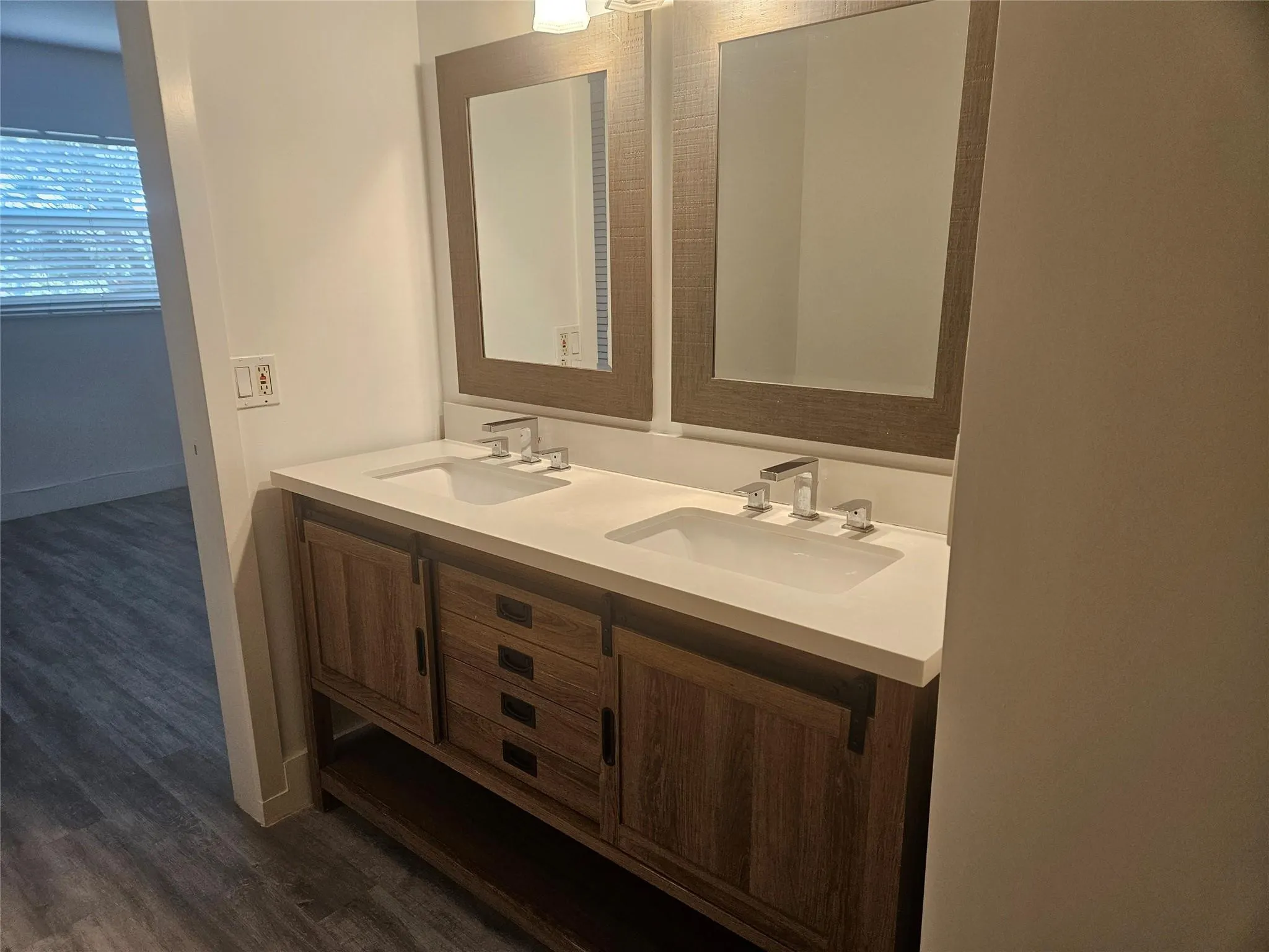 959 SE 2ND Avenue #107