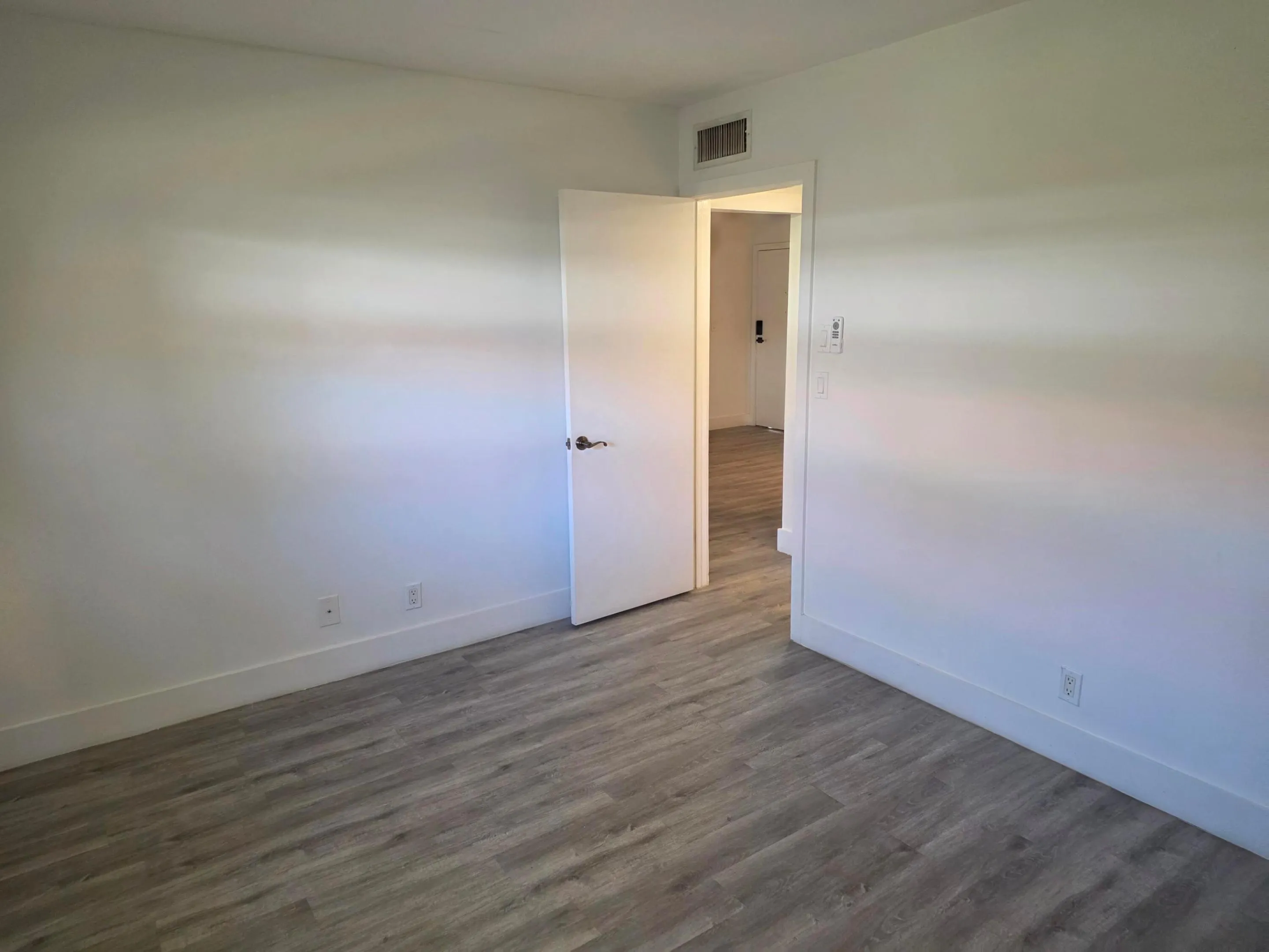 959 SE 2ND Avenue #107