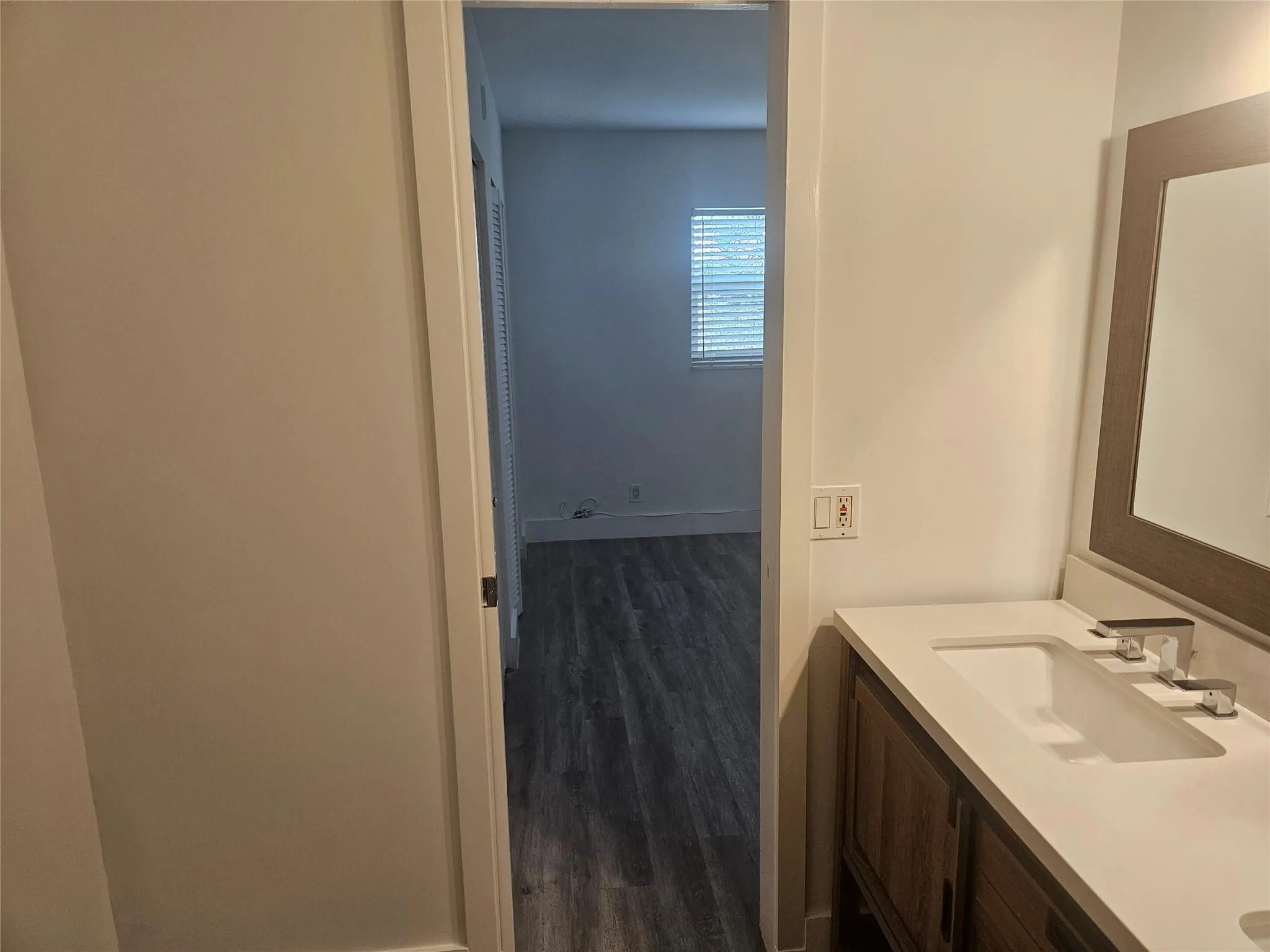 959 SE 2ND Avenue #107