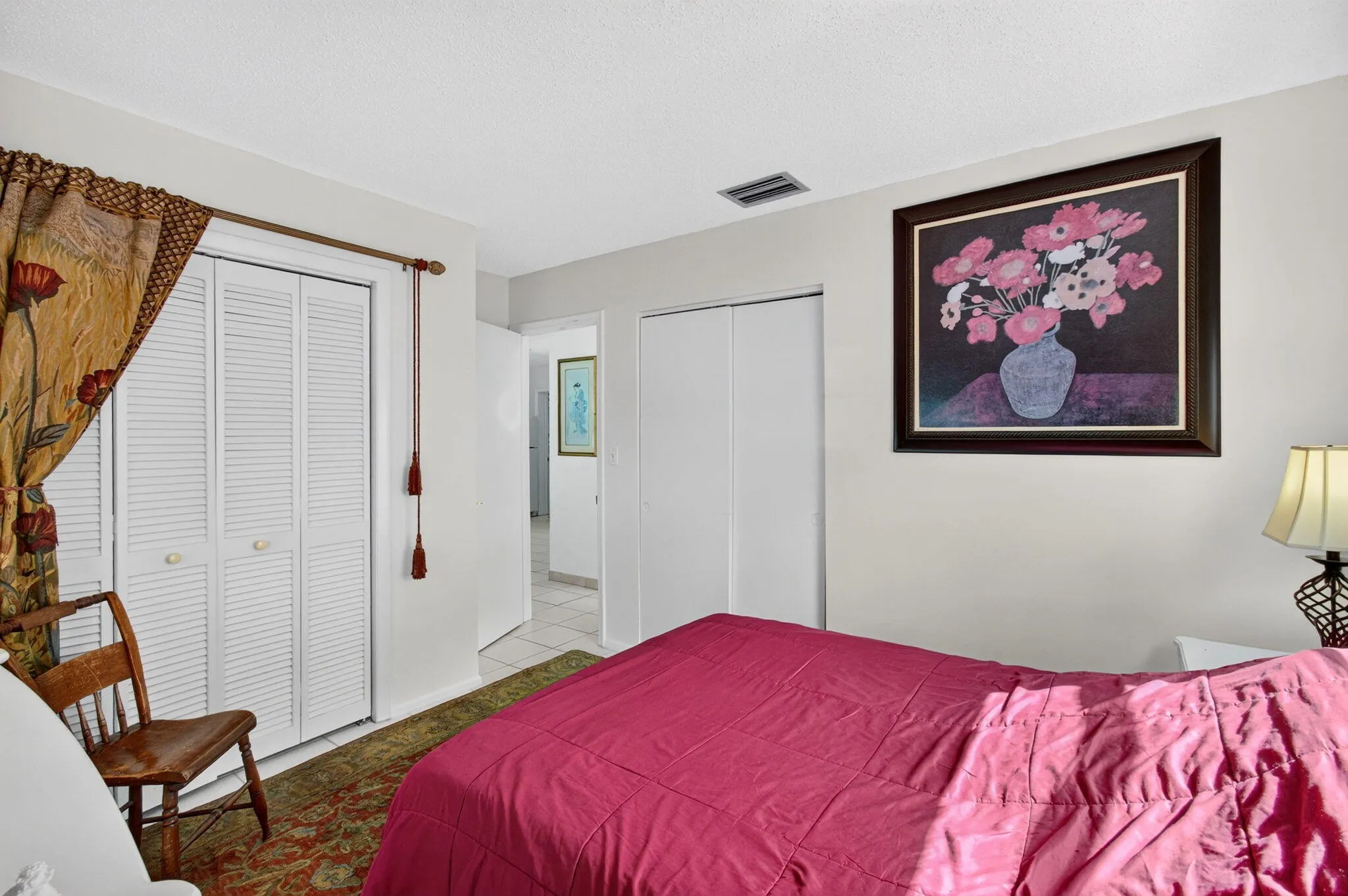 2703 Peer Lane