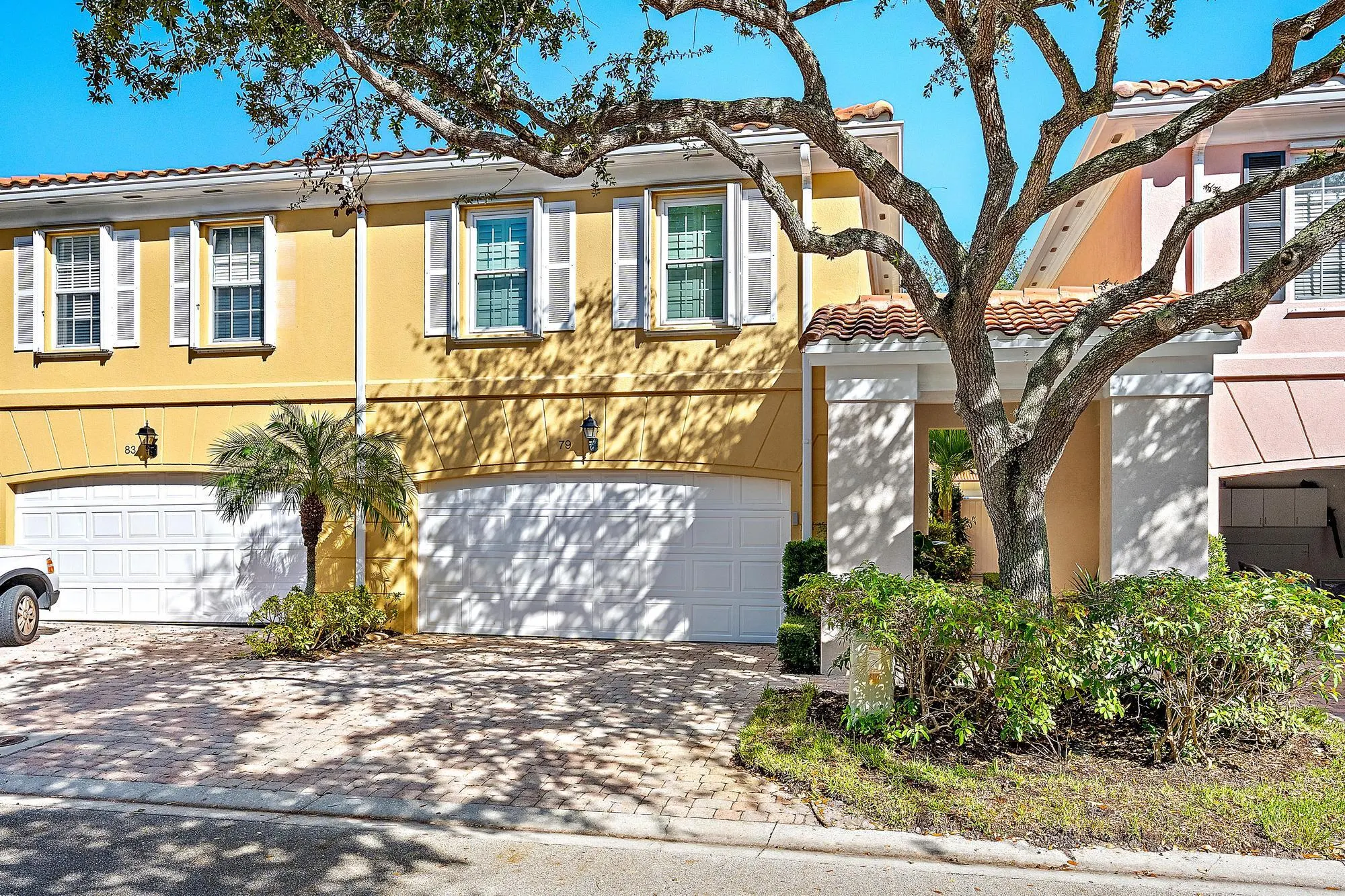 79 TALL OAKS Circle